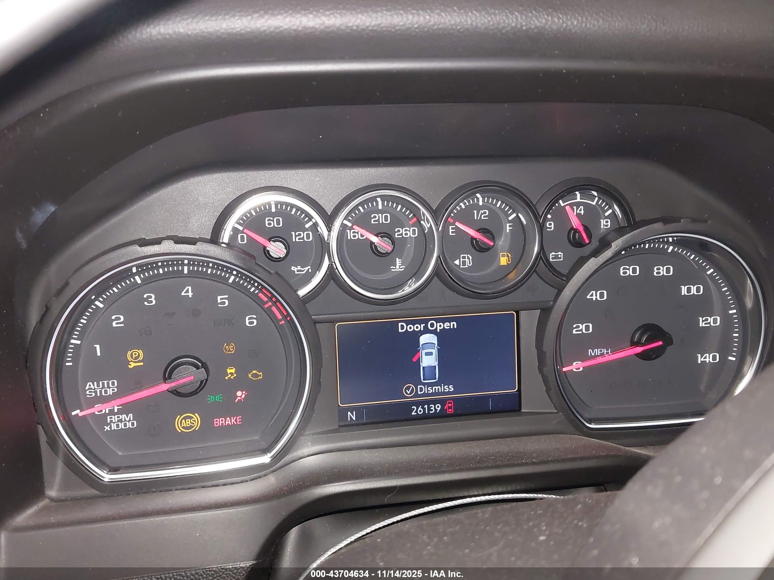 CHEVROLET SILVERADO image 7