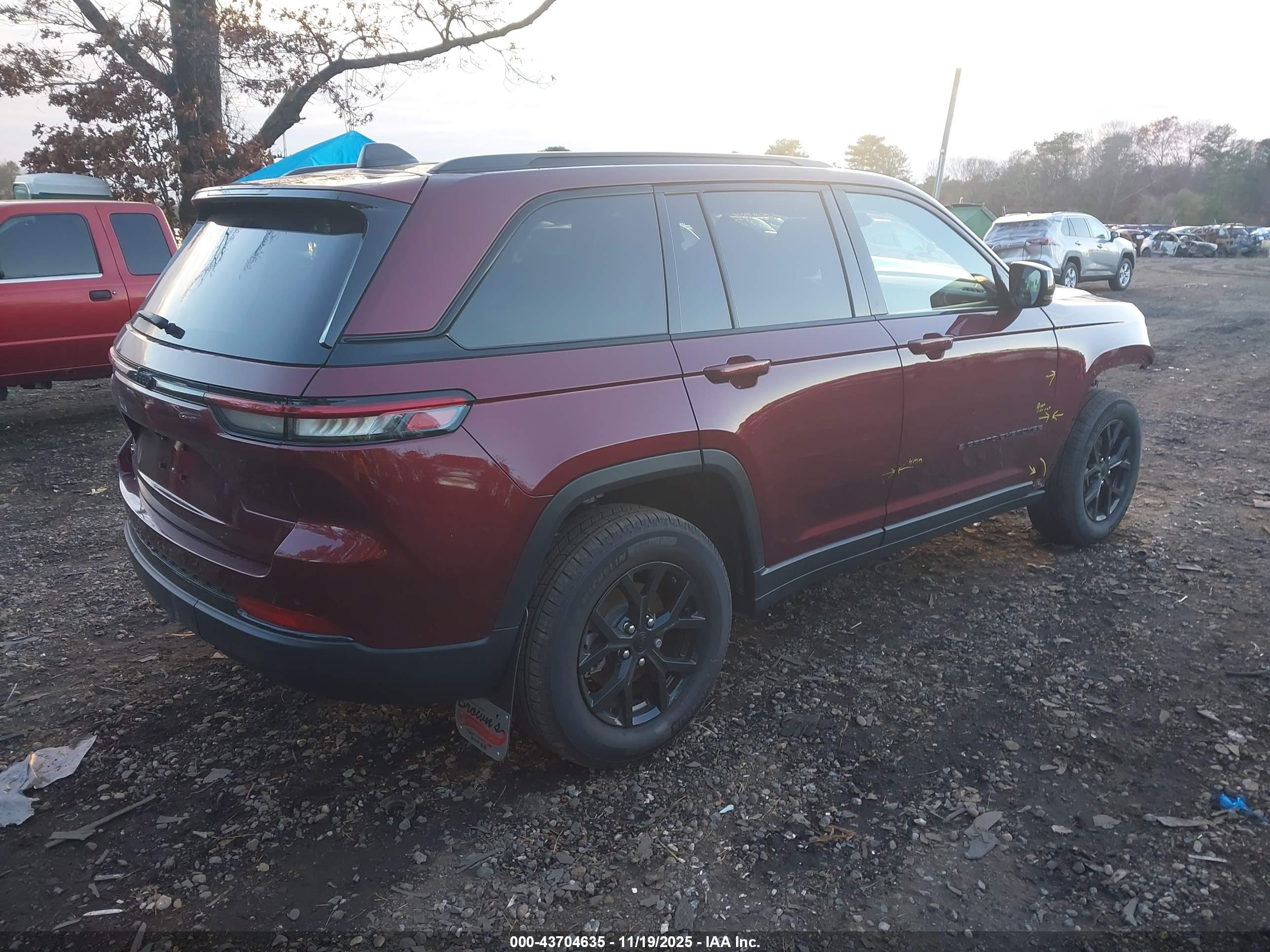 JEEP GRAND image 4