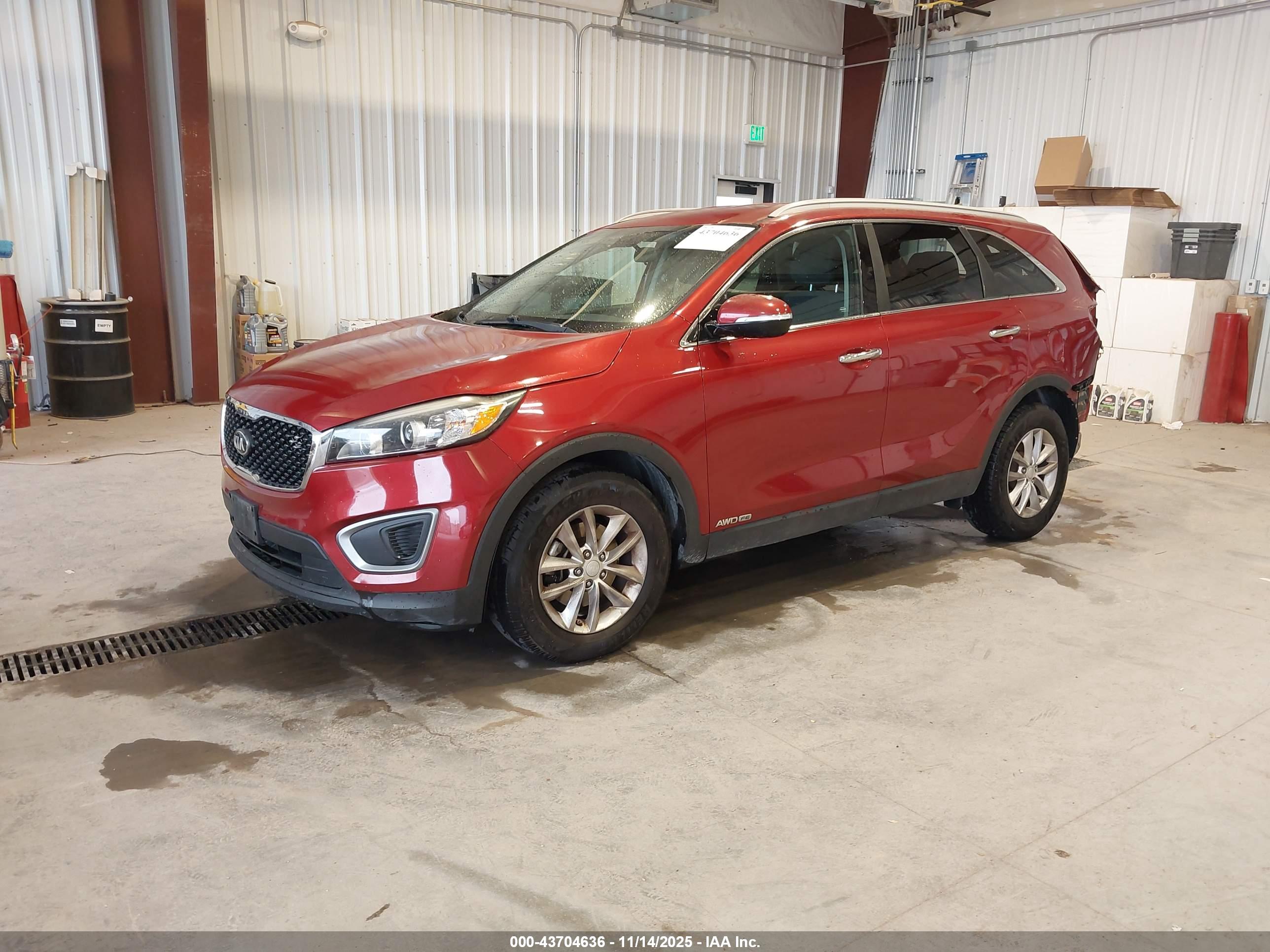 KIA SORENTO image 2