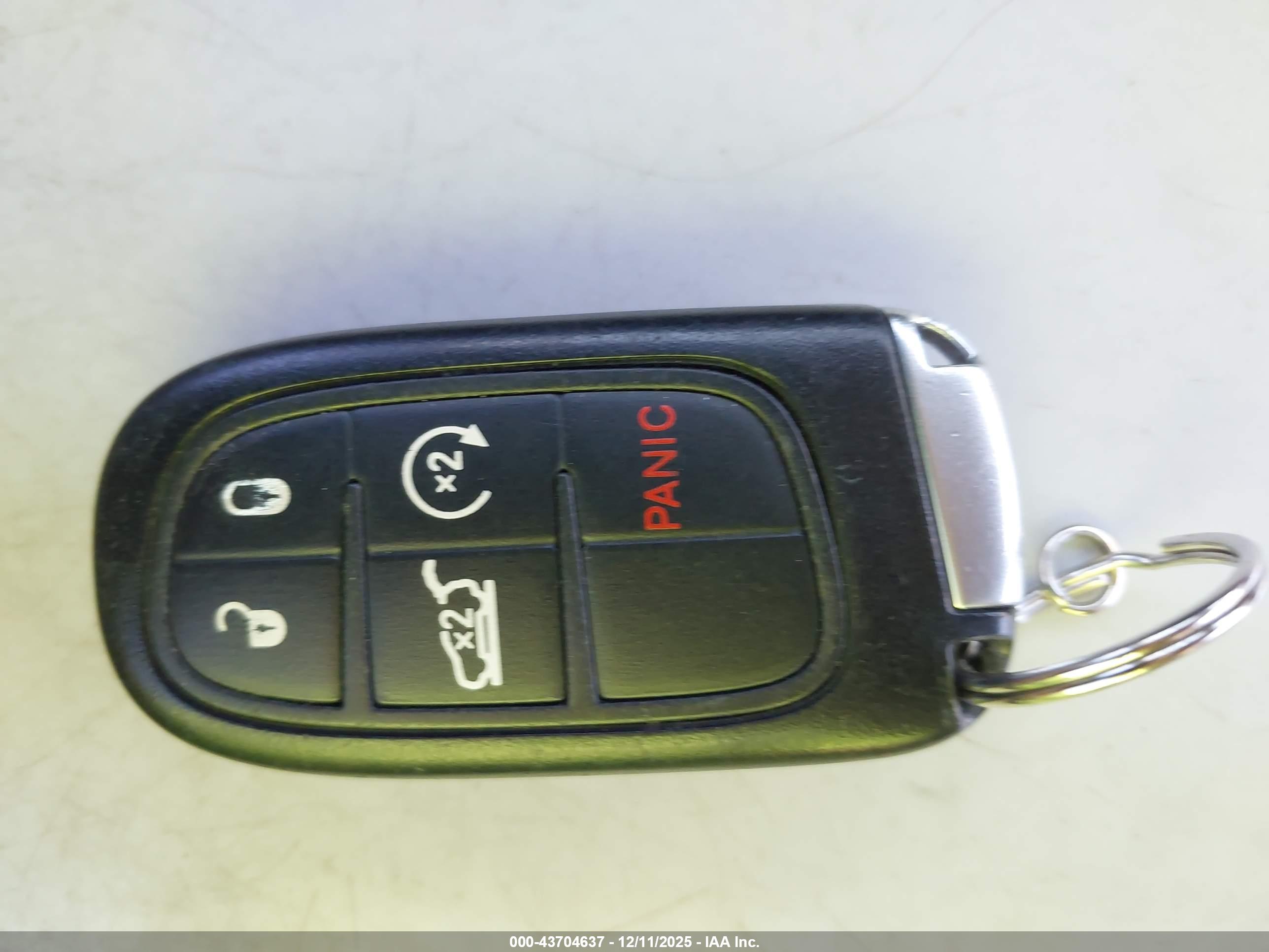 JEEP CHEROKEE image 11