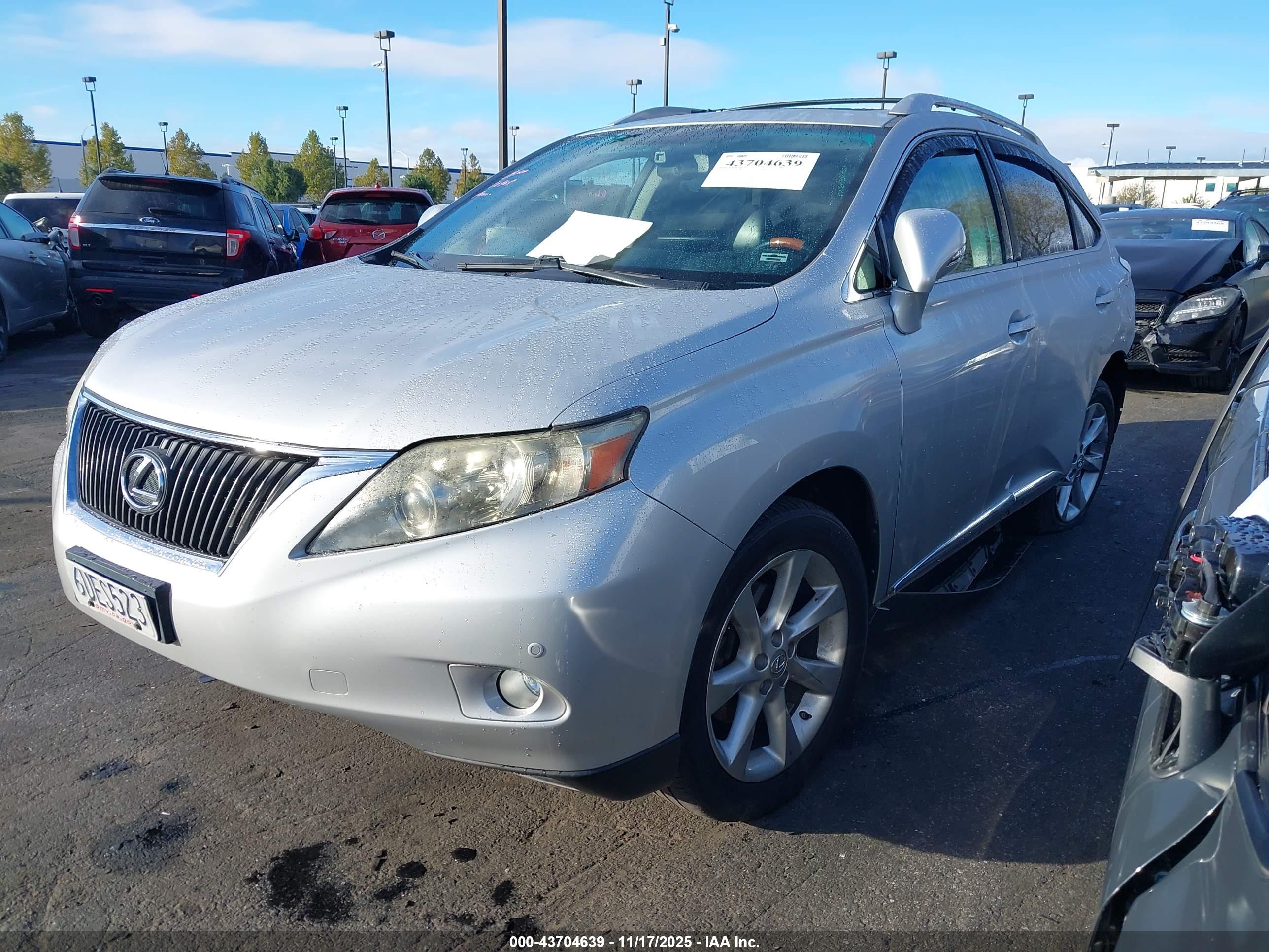 LEXUS RX image 2