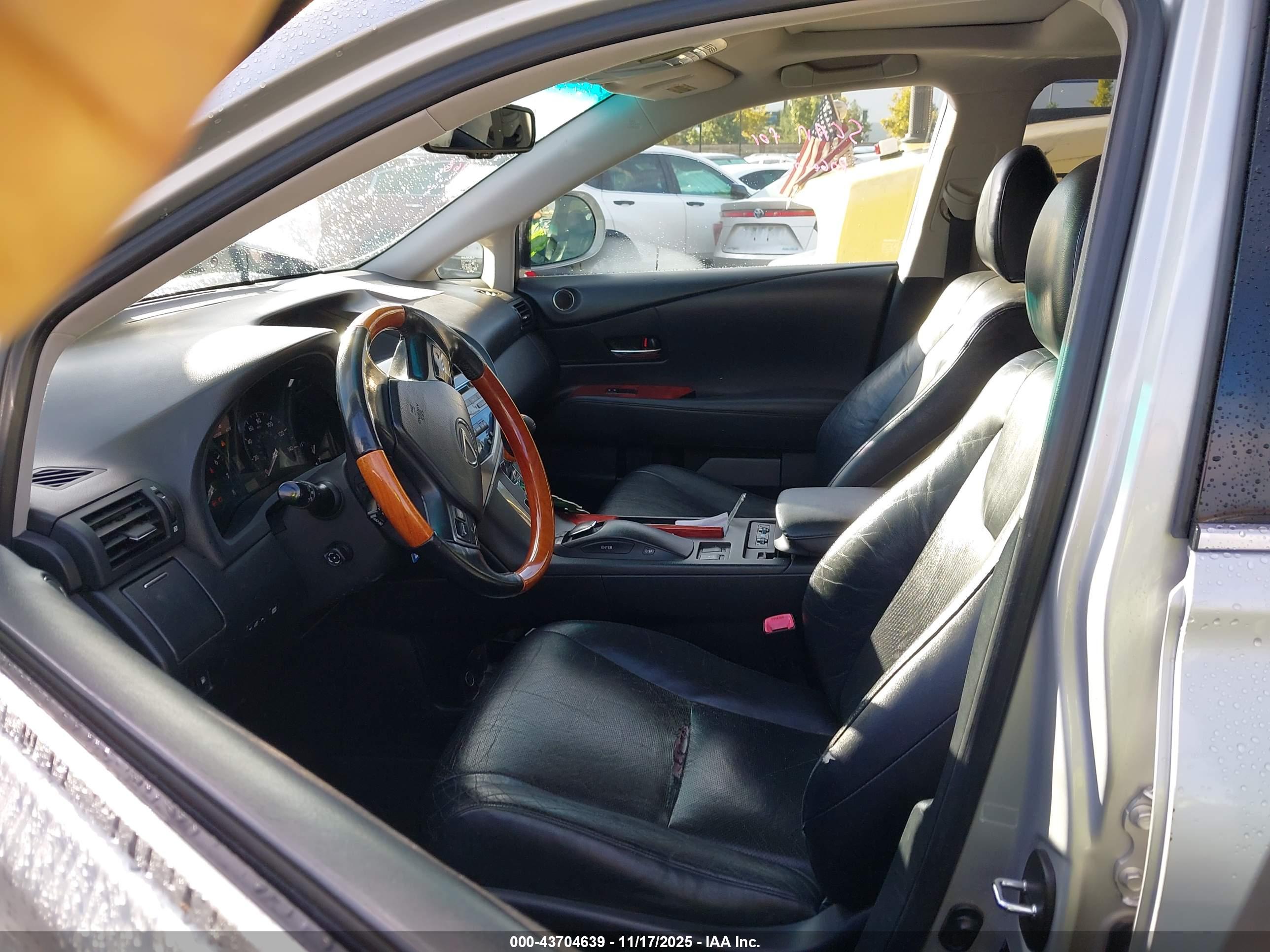 LEXUS RX image 5