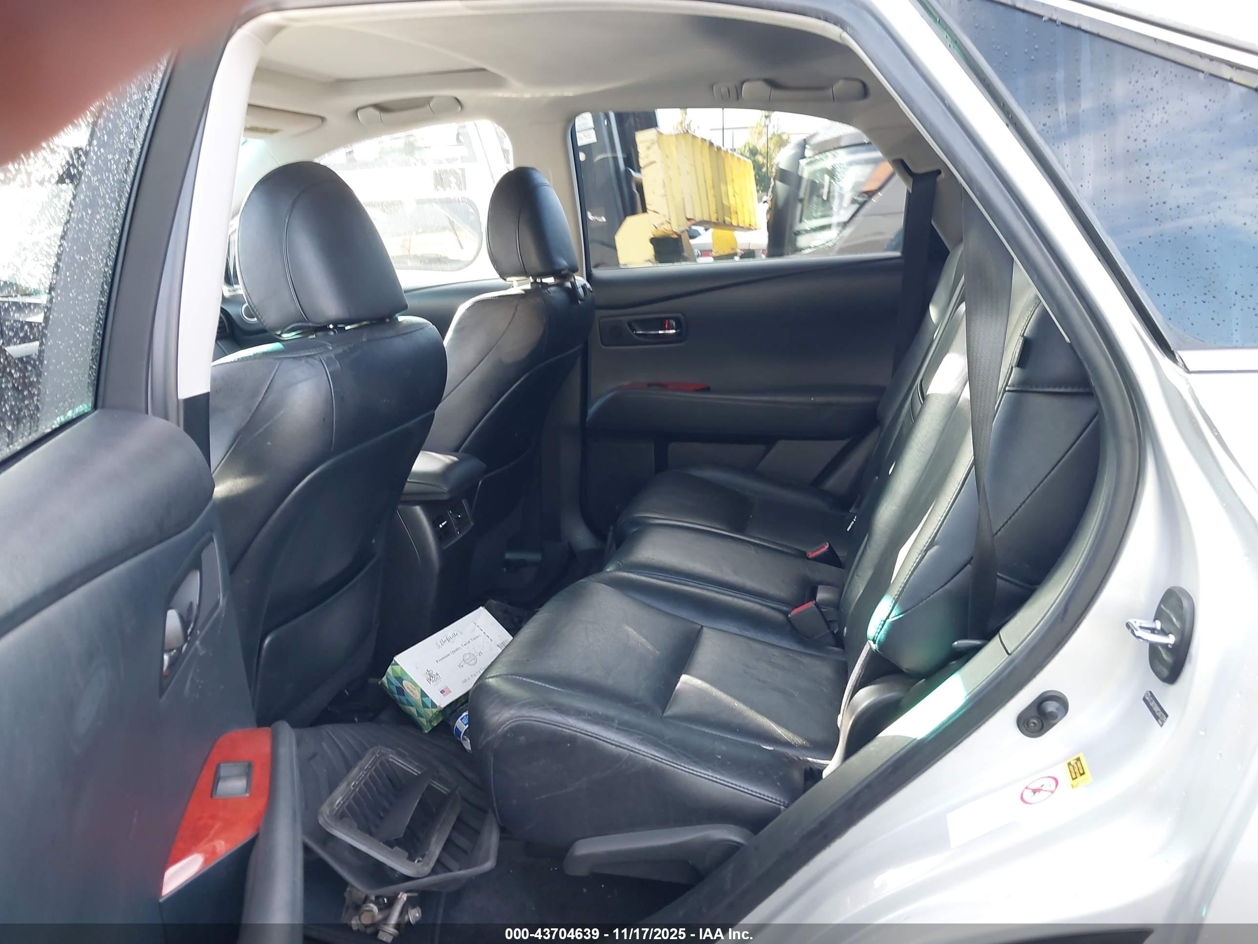 LEXUS RX image 8