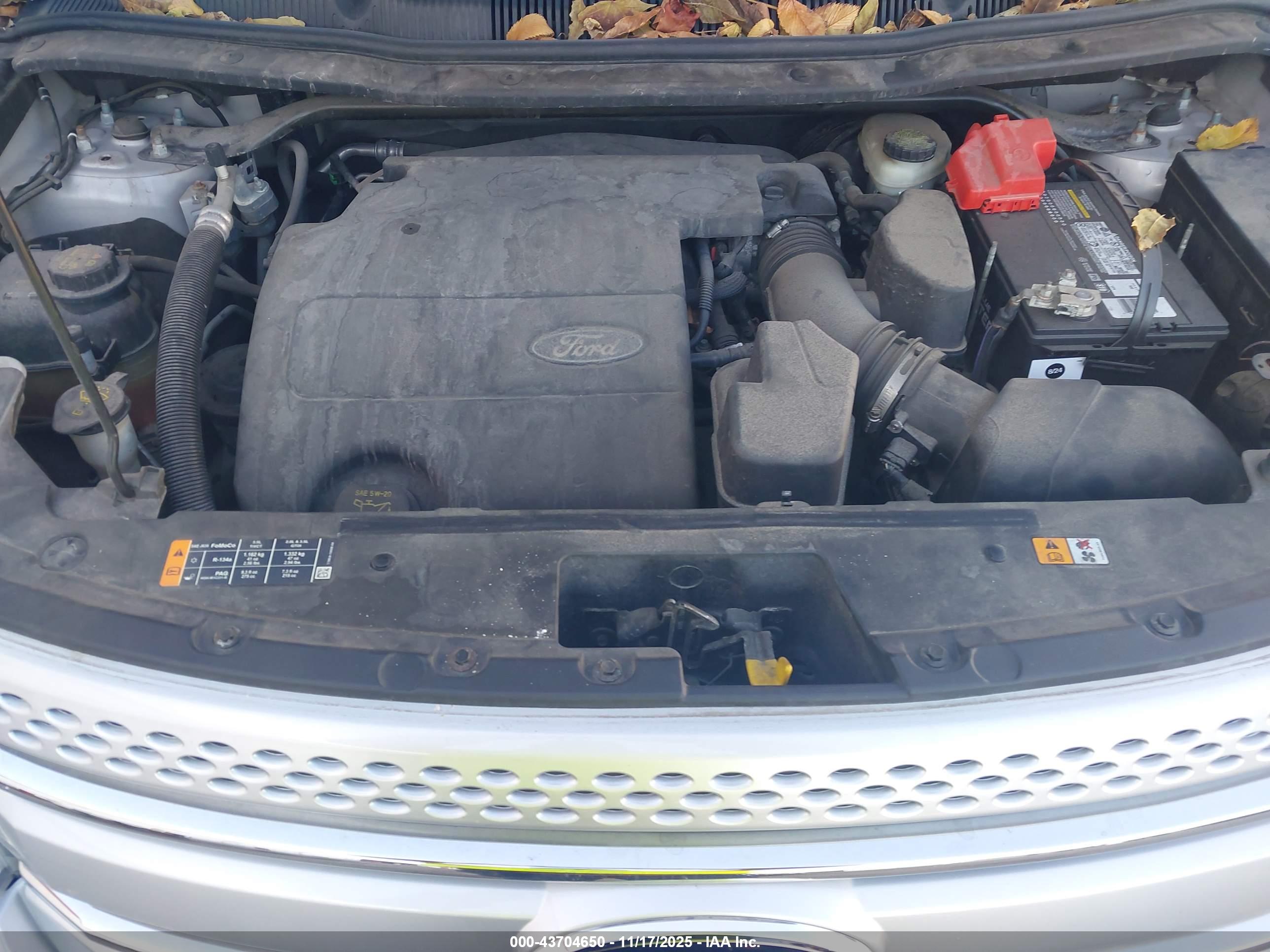 FORD EXPLORER image 10