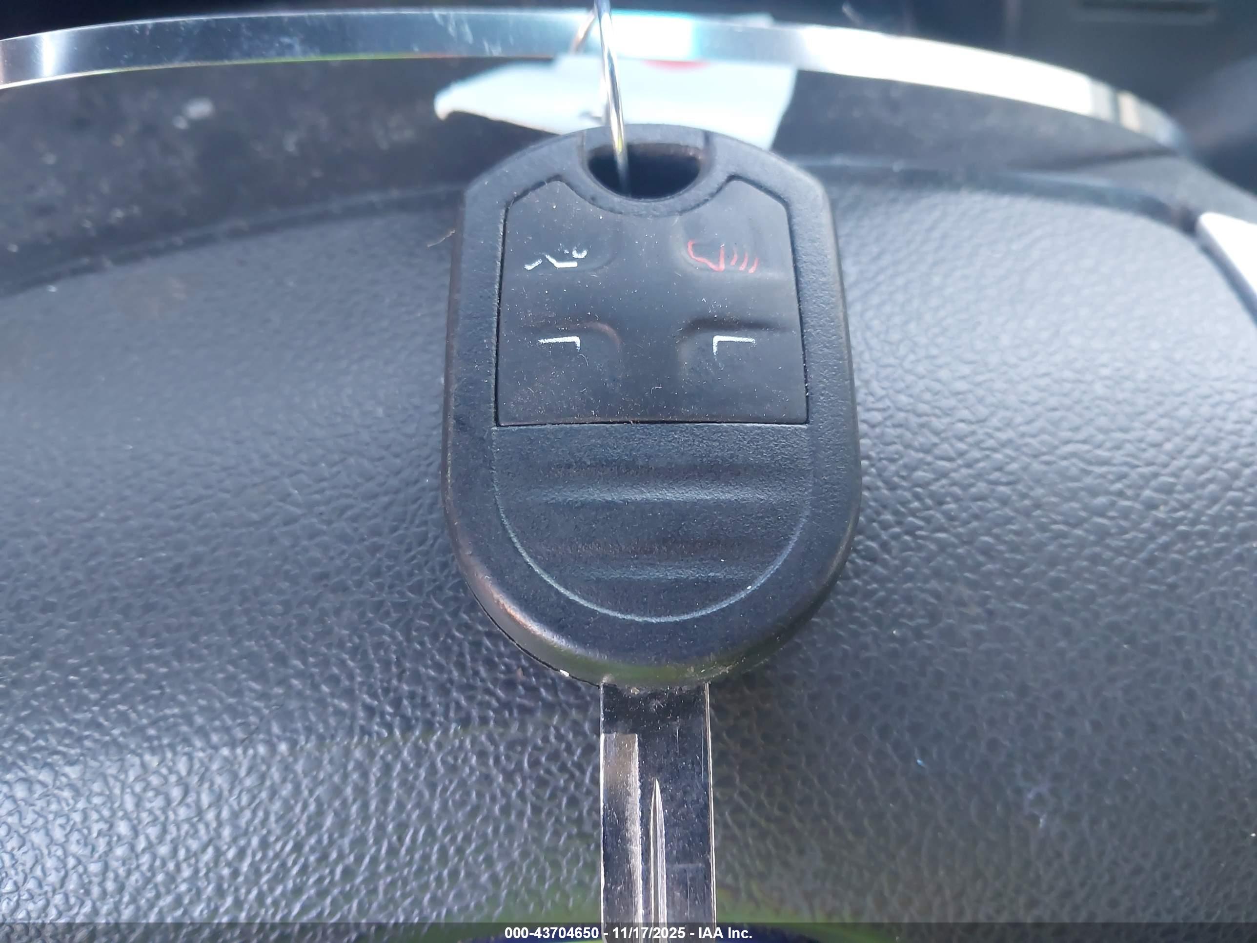 FORD EXPLORER image 11