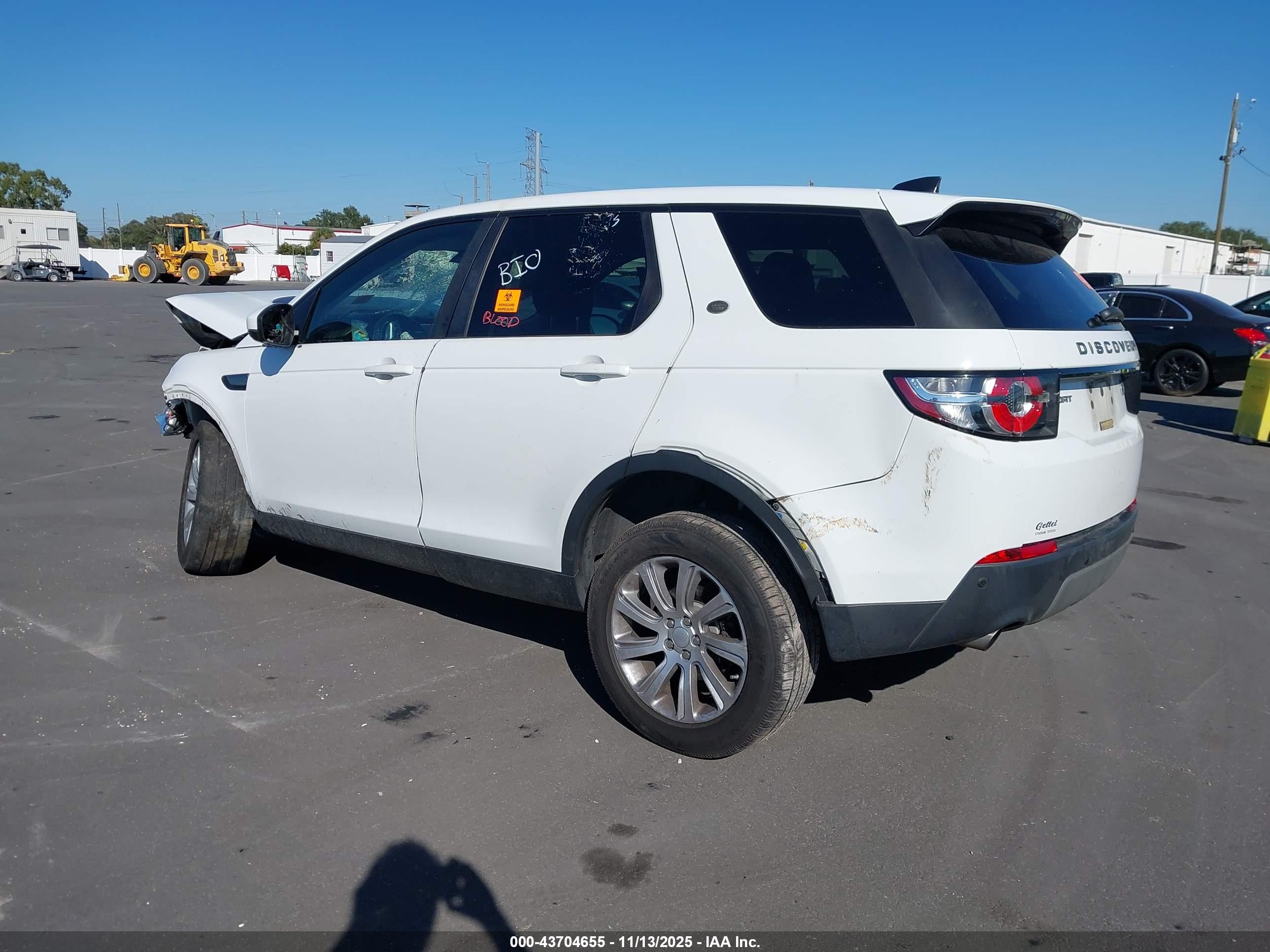 LAND ROVER image 3