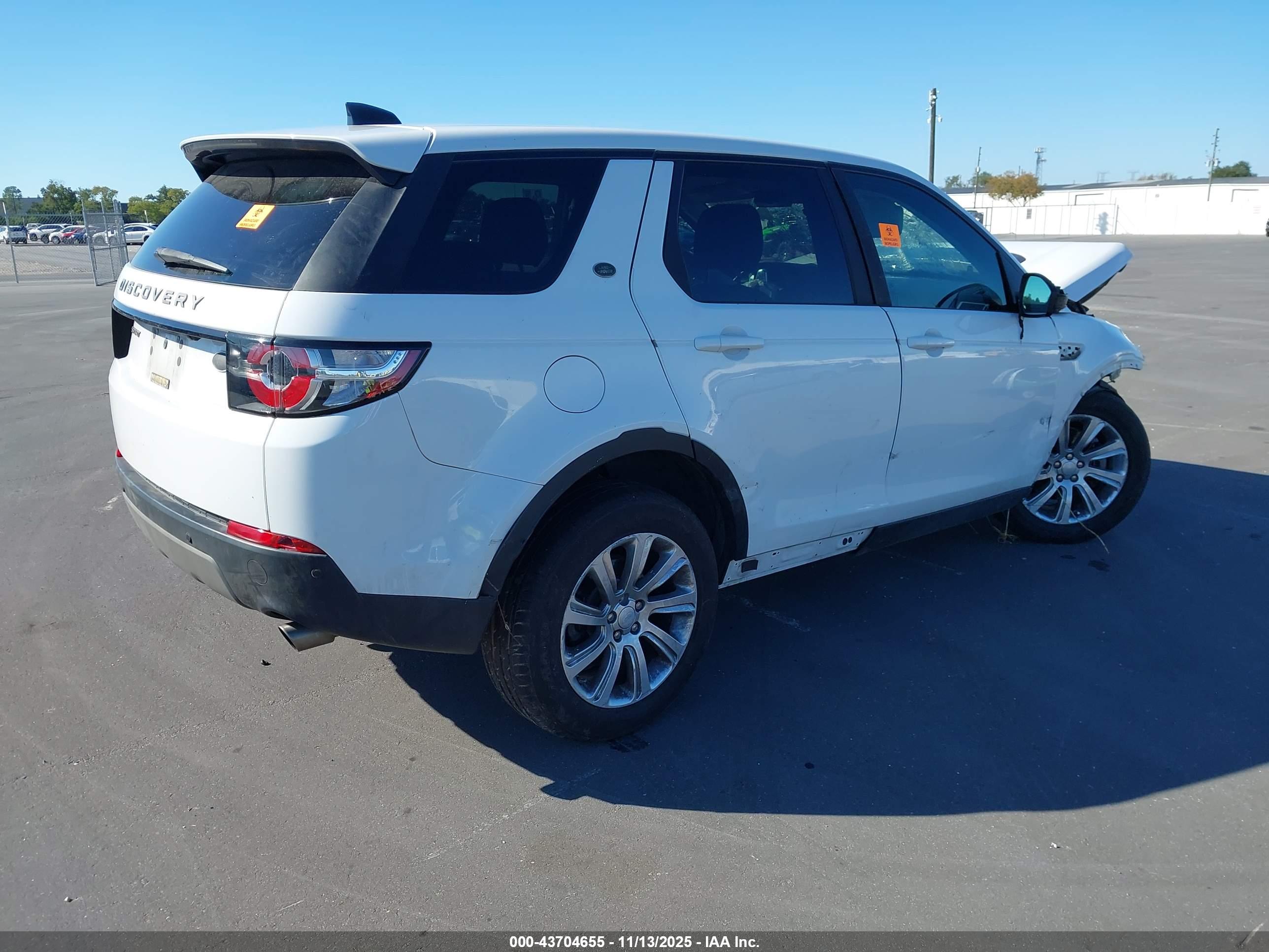 LAND ROVER image 4