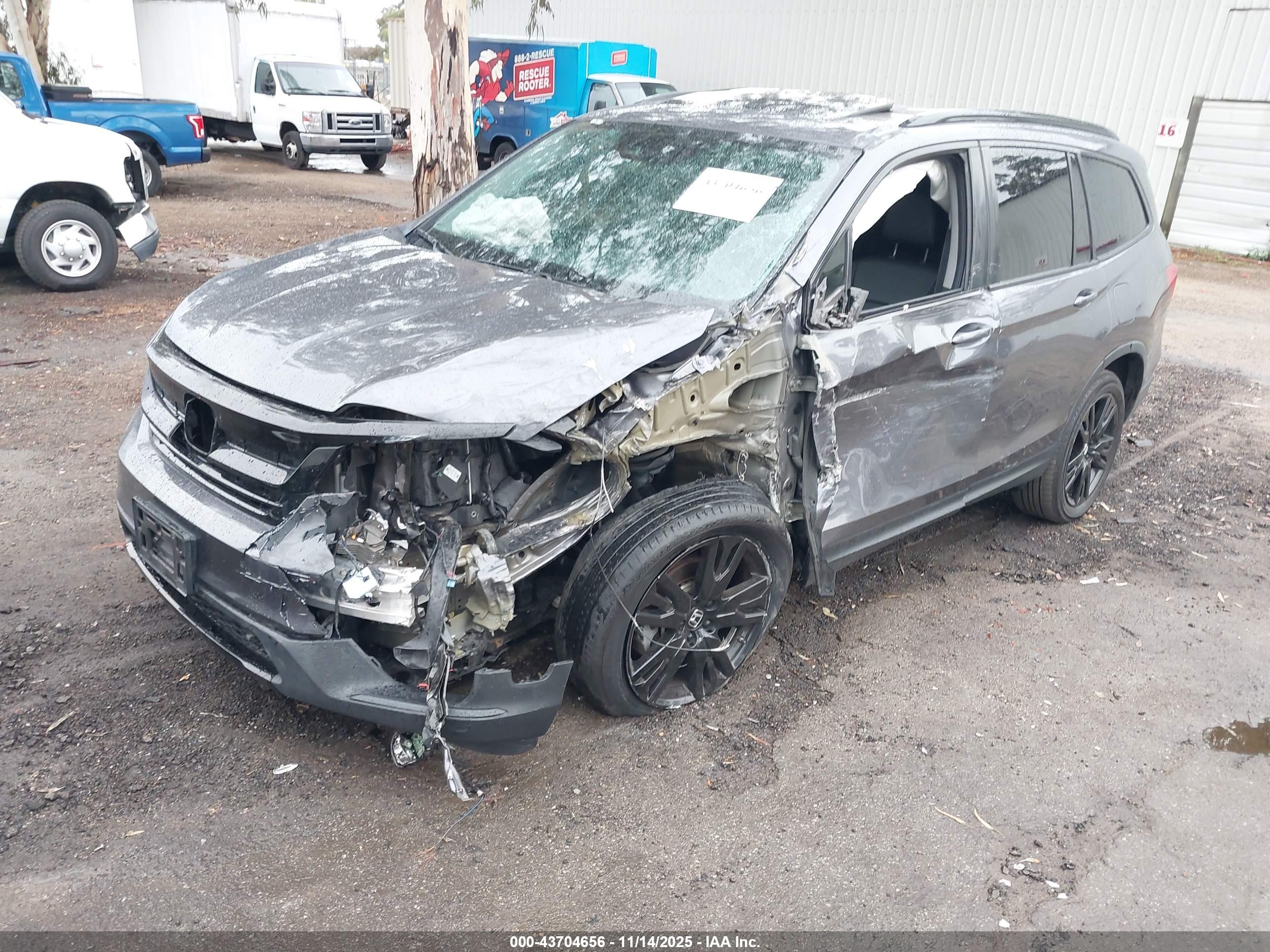 HONDA PILOT image 2