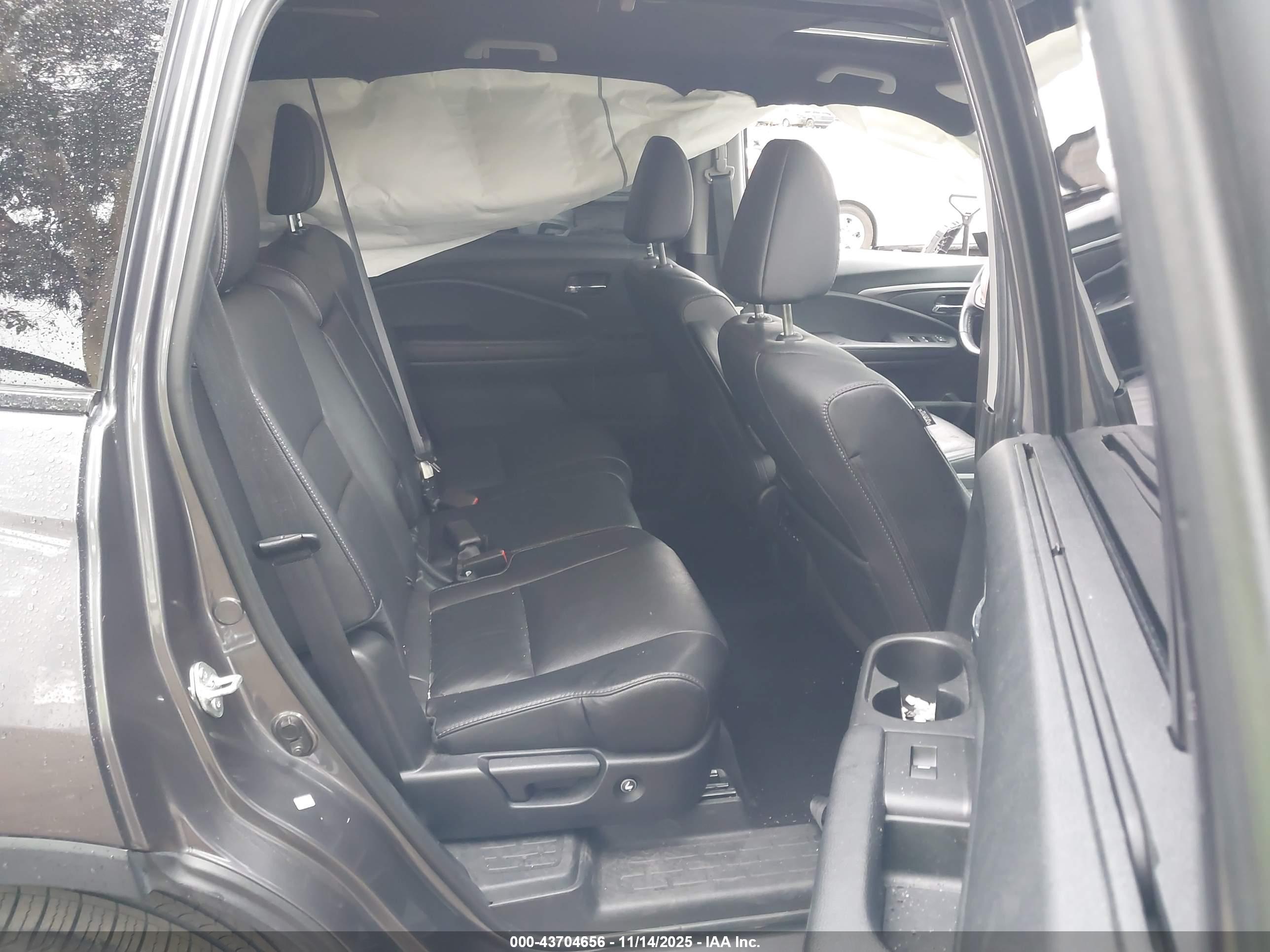 HONDA PILOT image 8