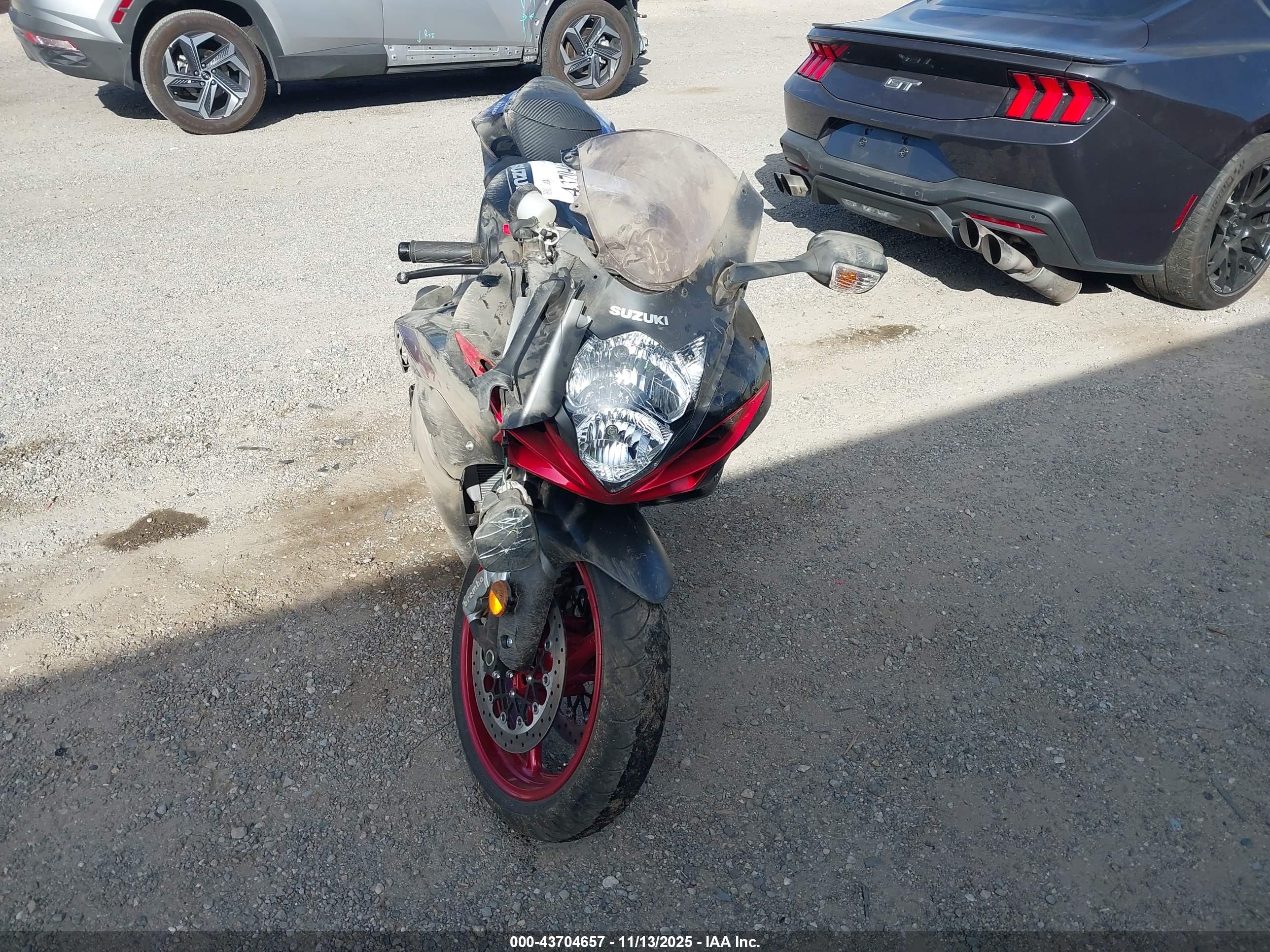 SUZUKI GSX-R600 image 5