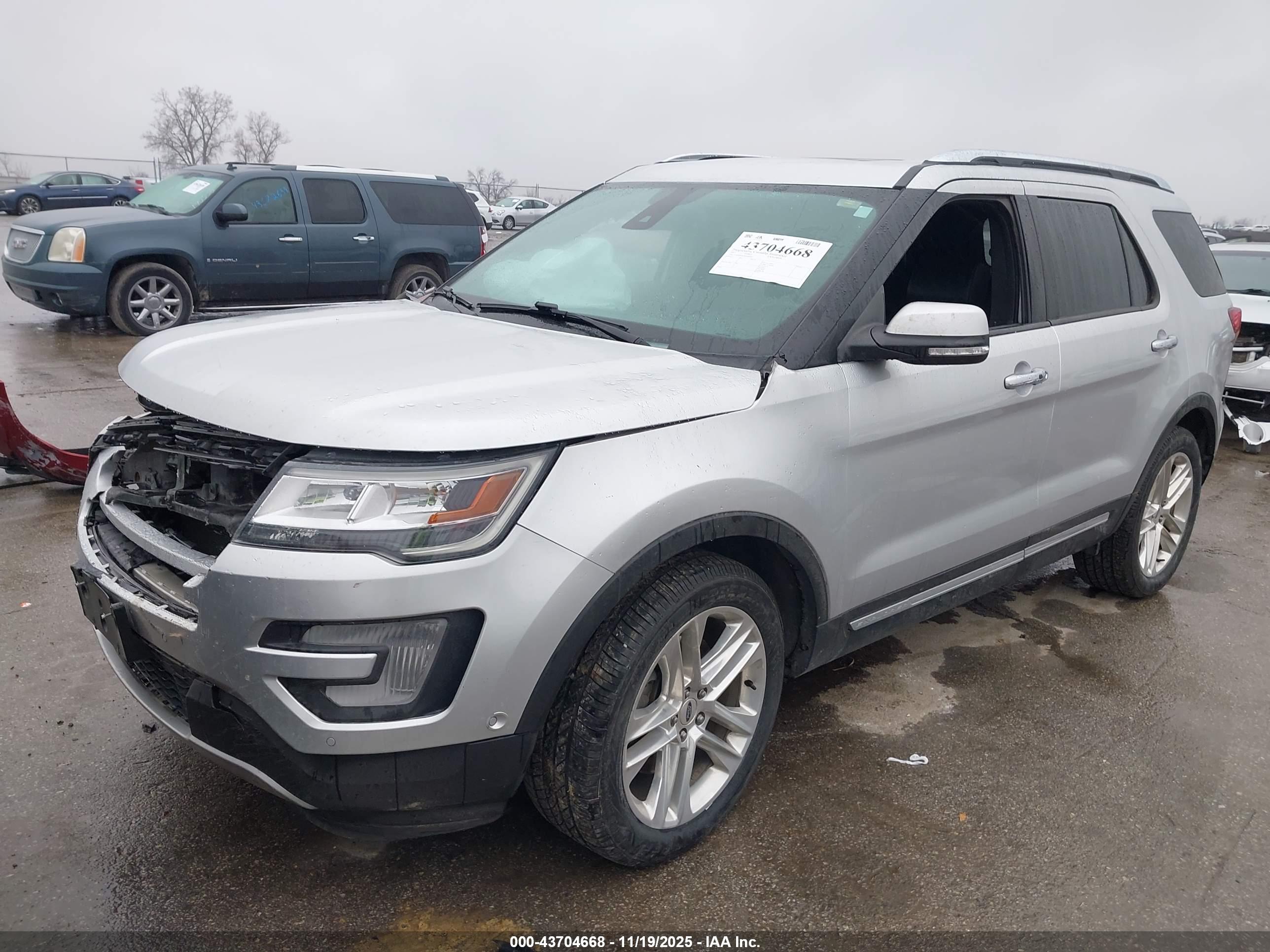 FORD EXPLORER image 2