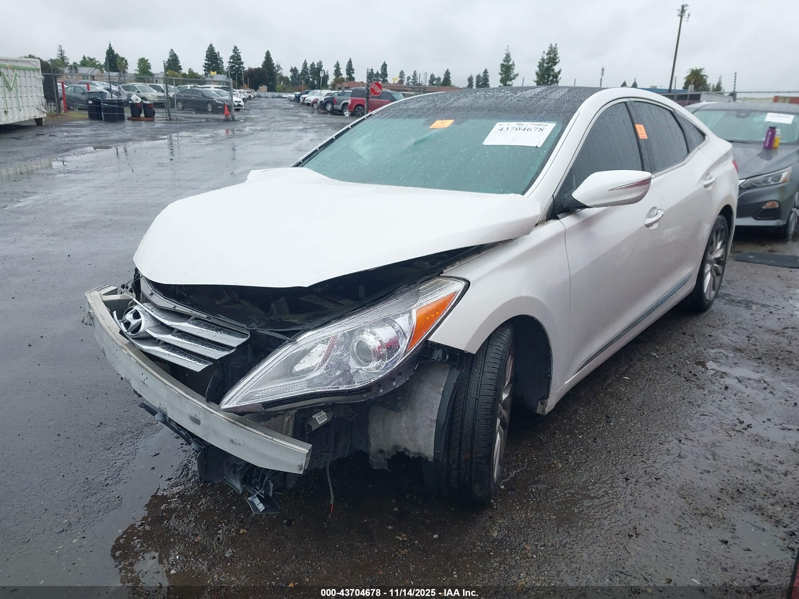 HYUNDAI AZERA image 2