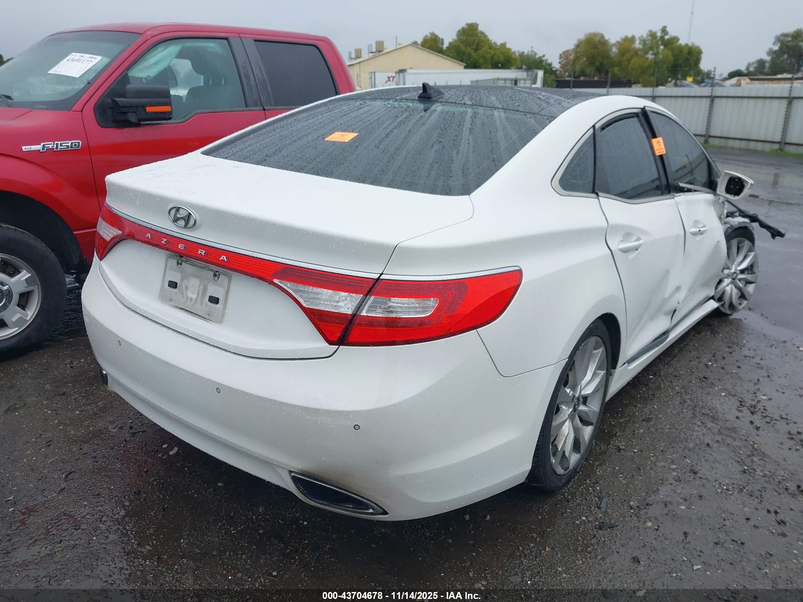 HYUNDAI AZERA image 4
