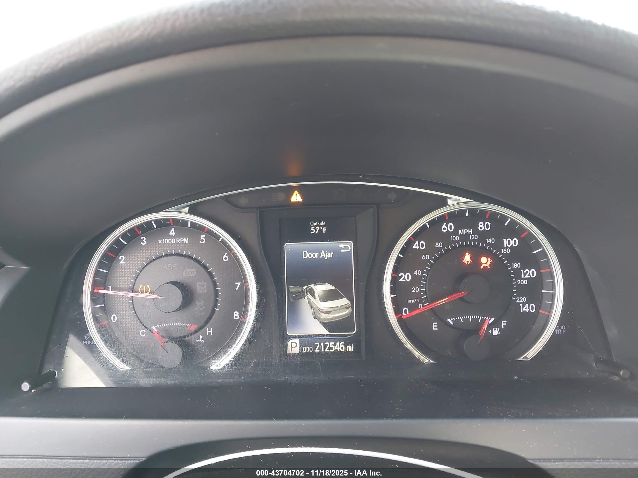 TOYOTA CAMRY image 7