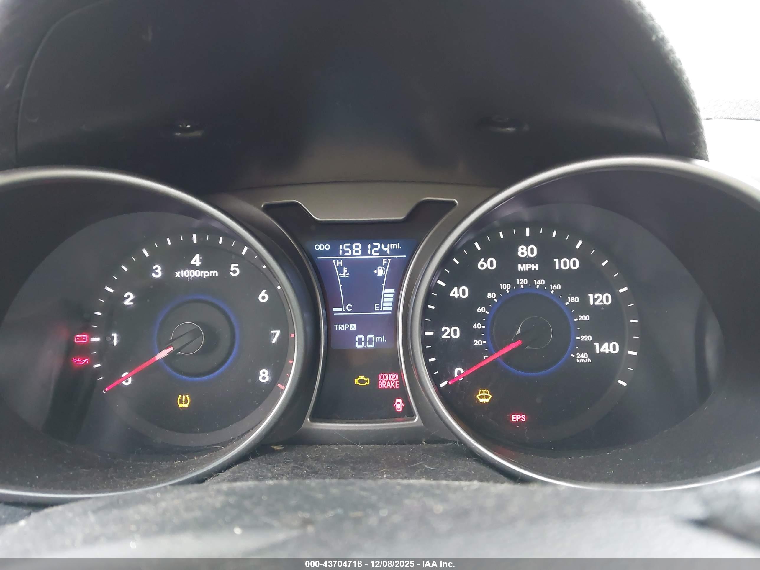 HYUNDAI VELOSTER image 7