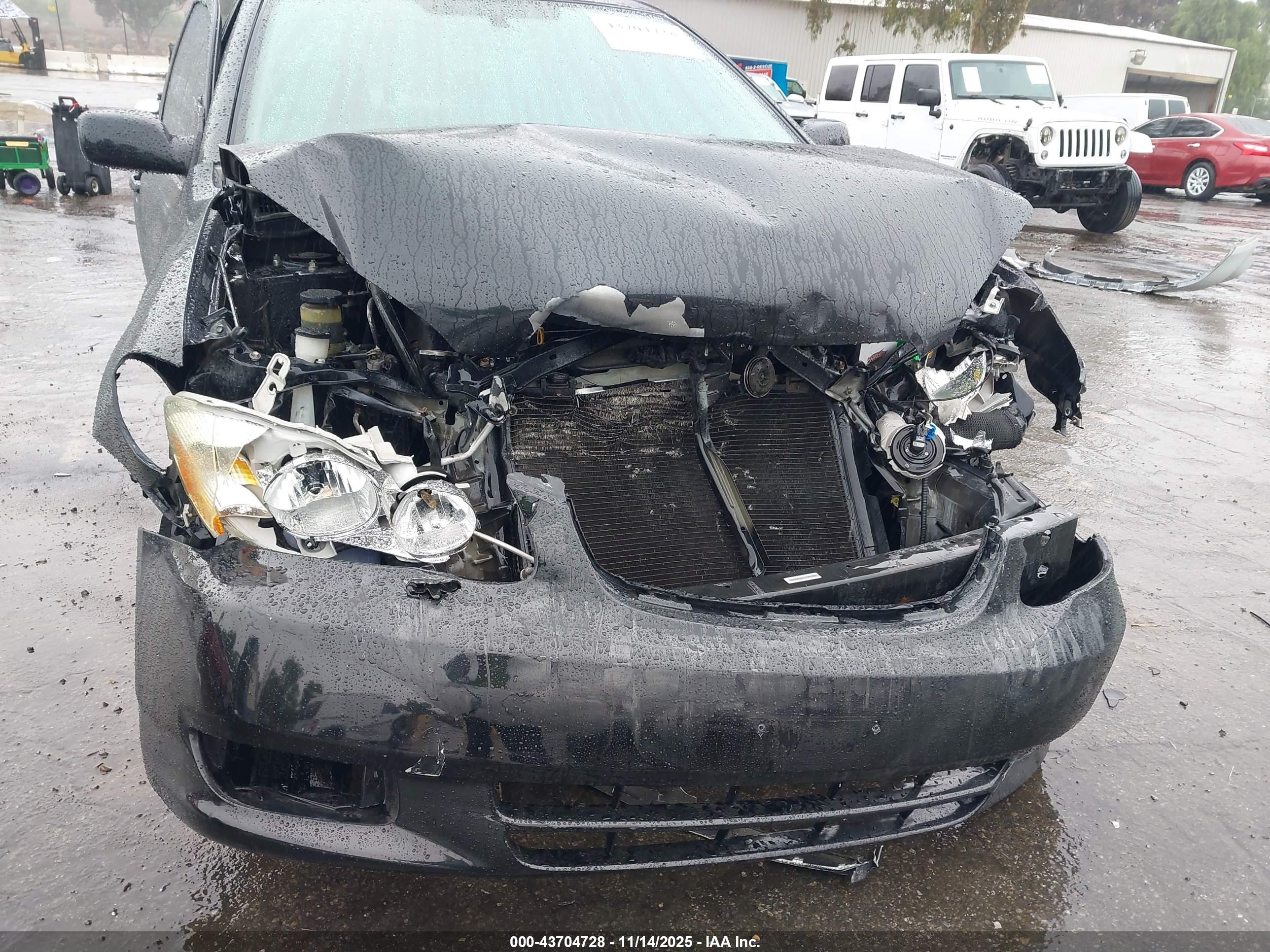 TOYOTA COROLLA image 6