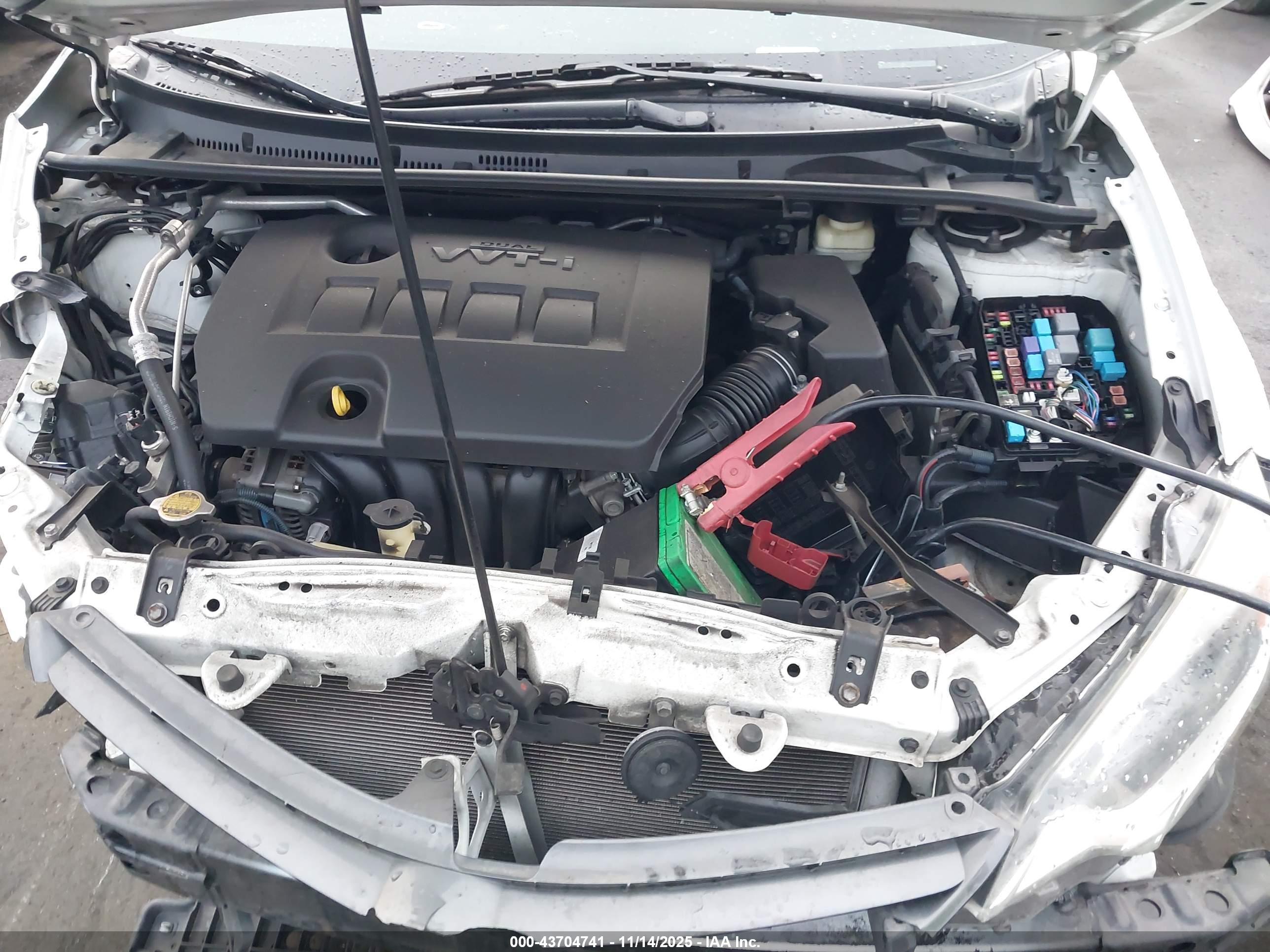 TOYOTA COROLLA image 10