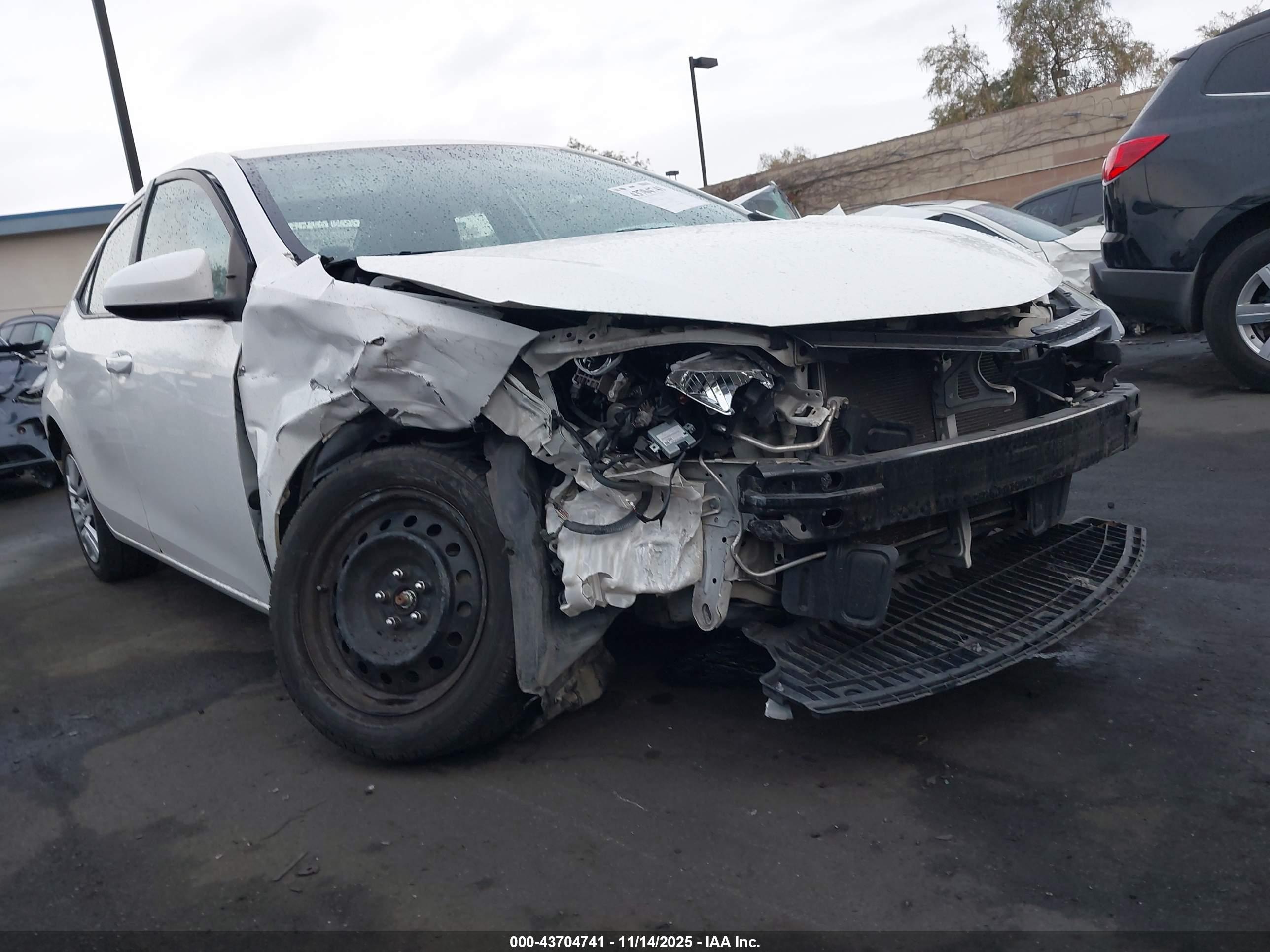 TOYOTA COROLLA image 6