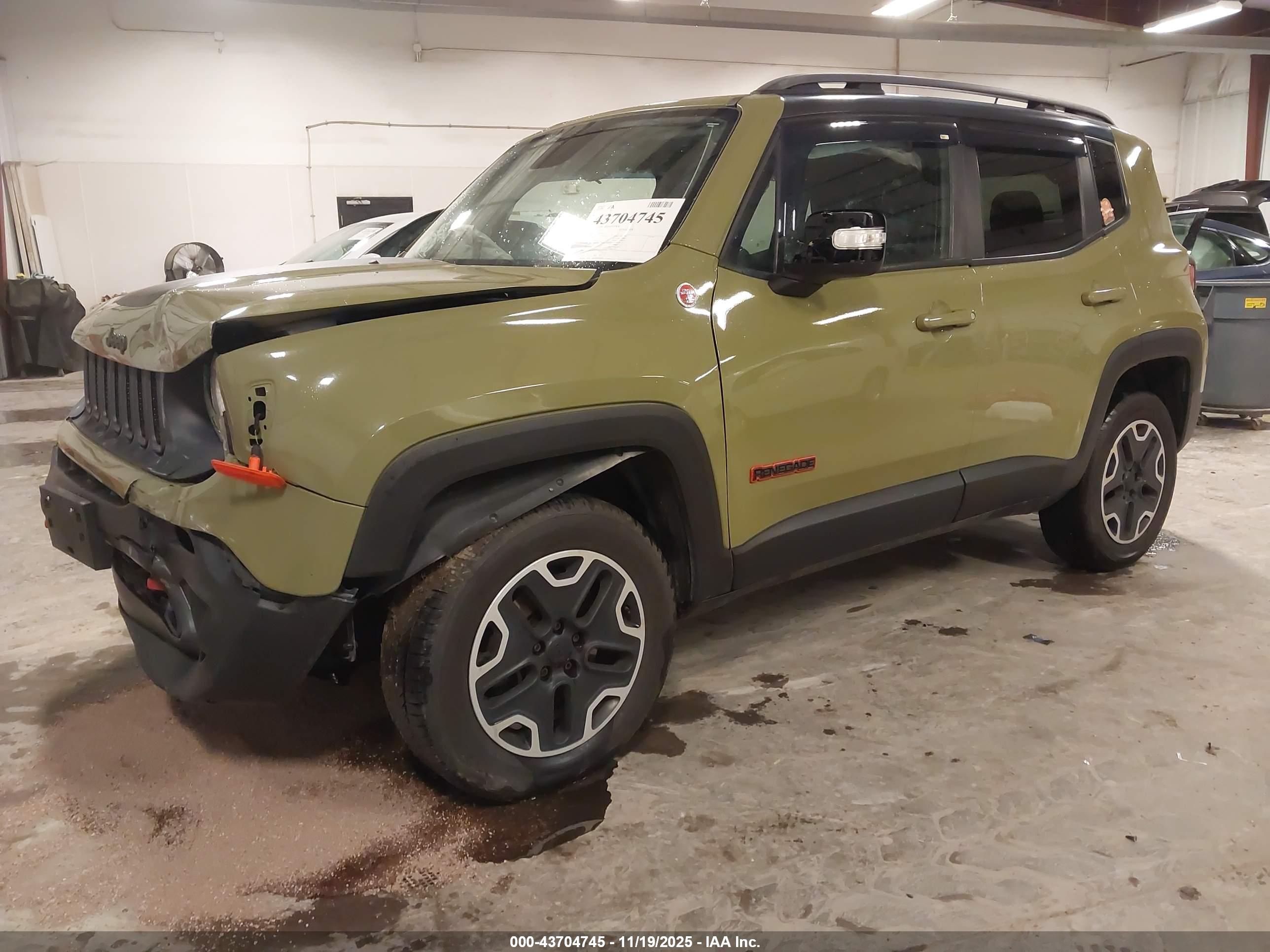 JEEP RENEGADE image 2