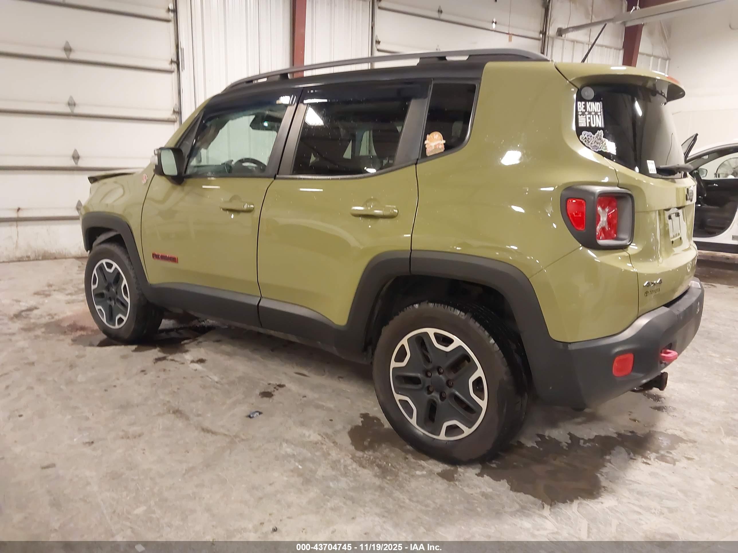 JEEP RENEGADE image 3