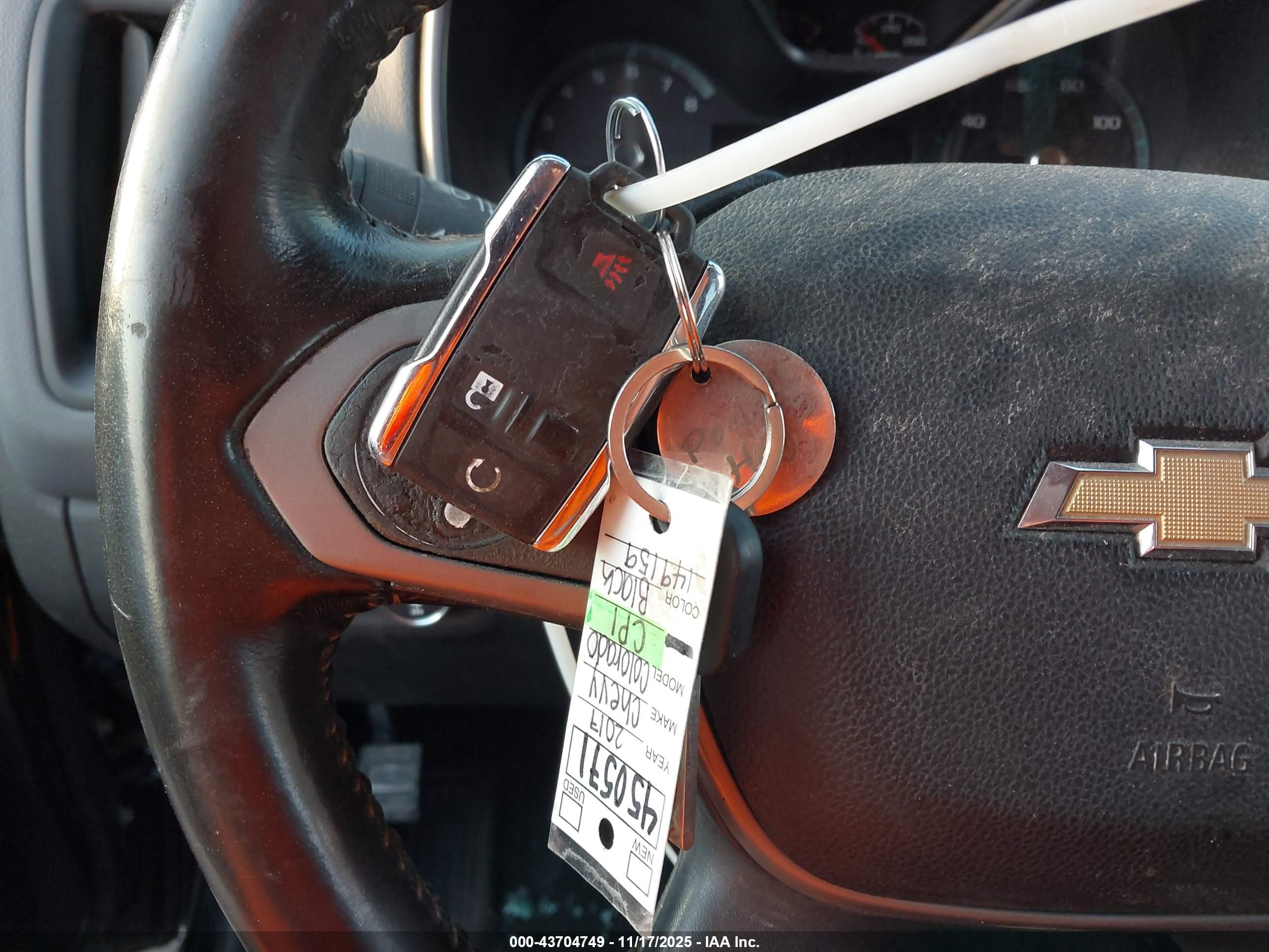CHEVROLET COLORADO image 11