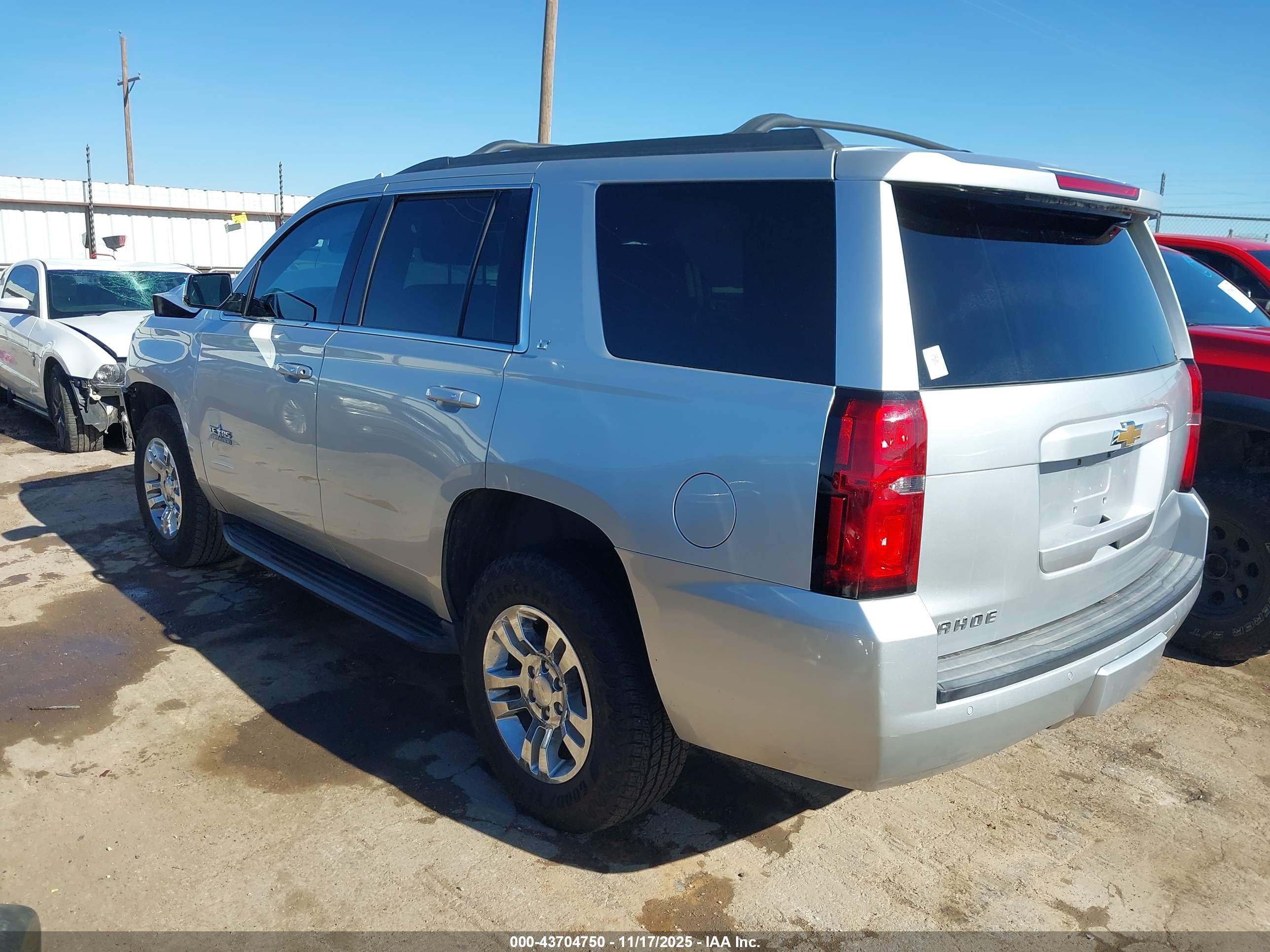CHEVROLET TAHOE image 3