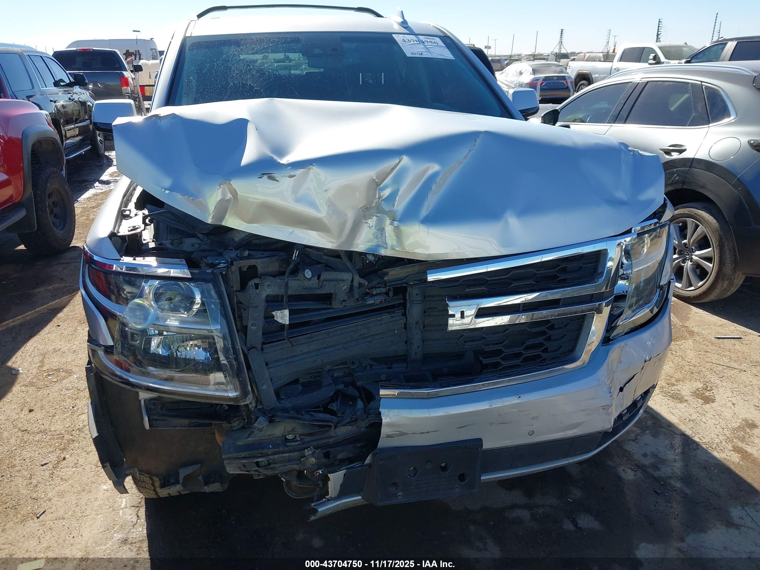 CHEVROLET TAHOE image 6