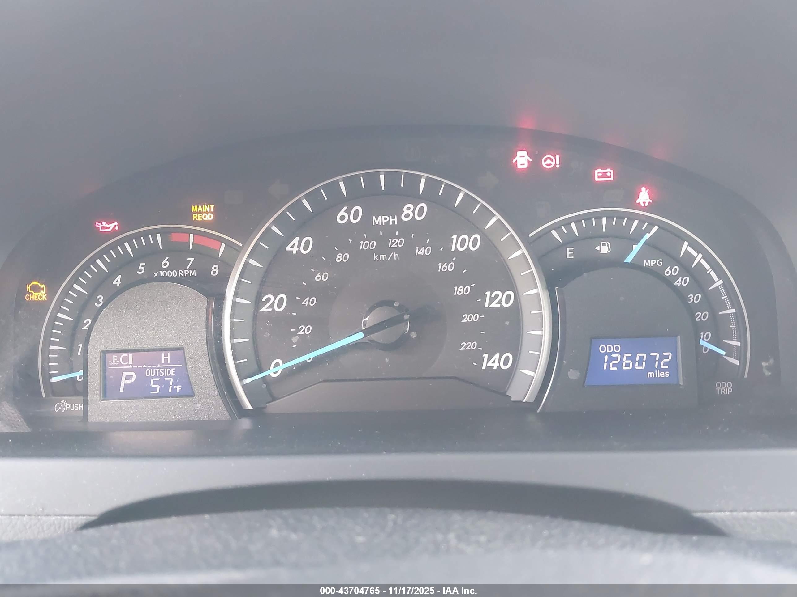 TOYOTA CAMRY image 7