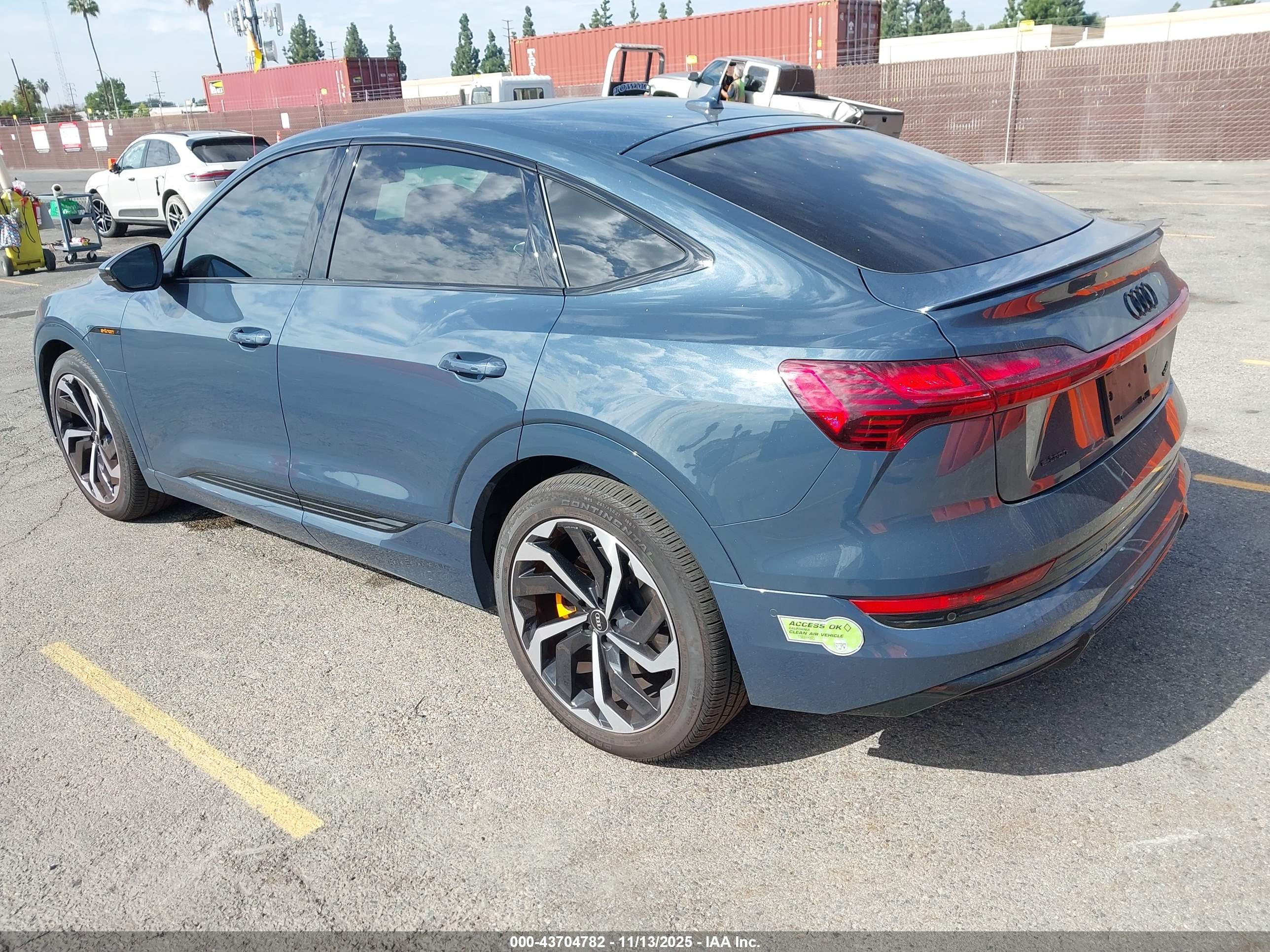 AUDI E-TRON image 3