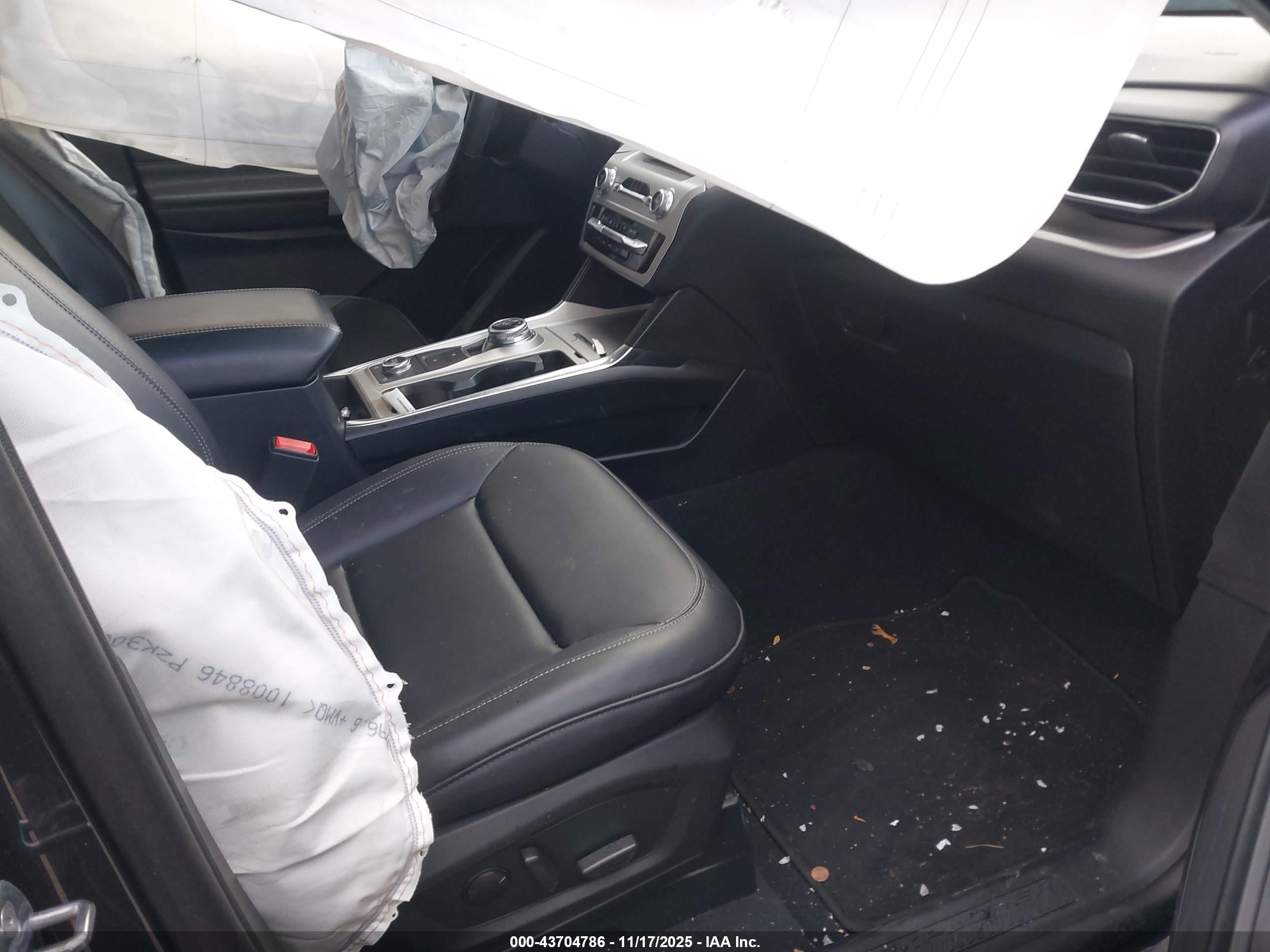 FORD EXPLORER image 5