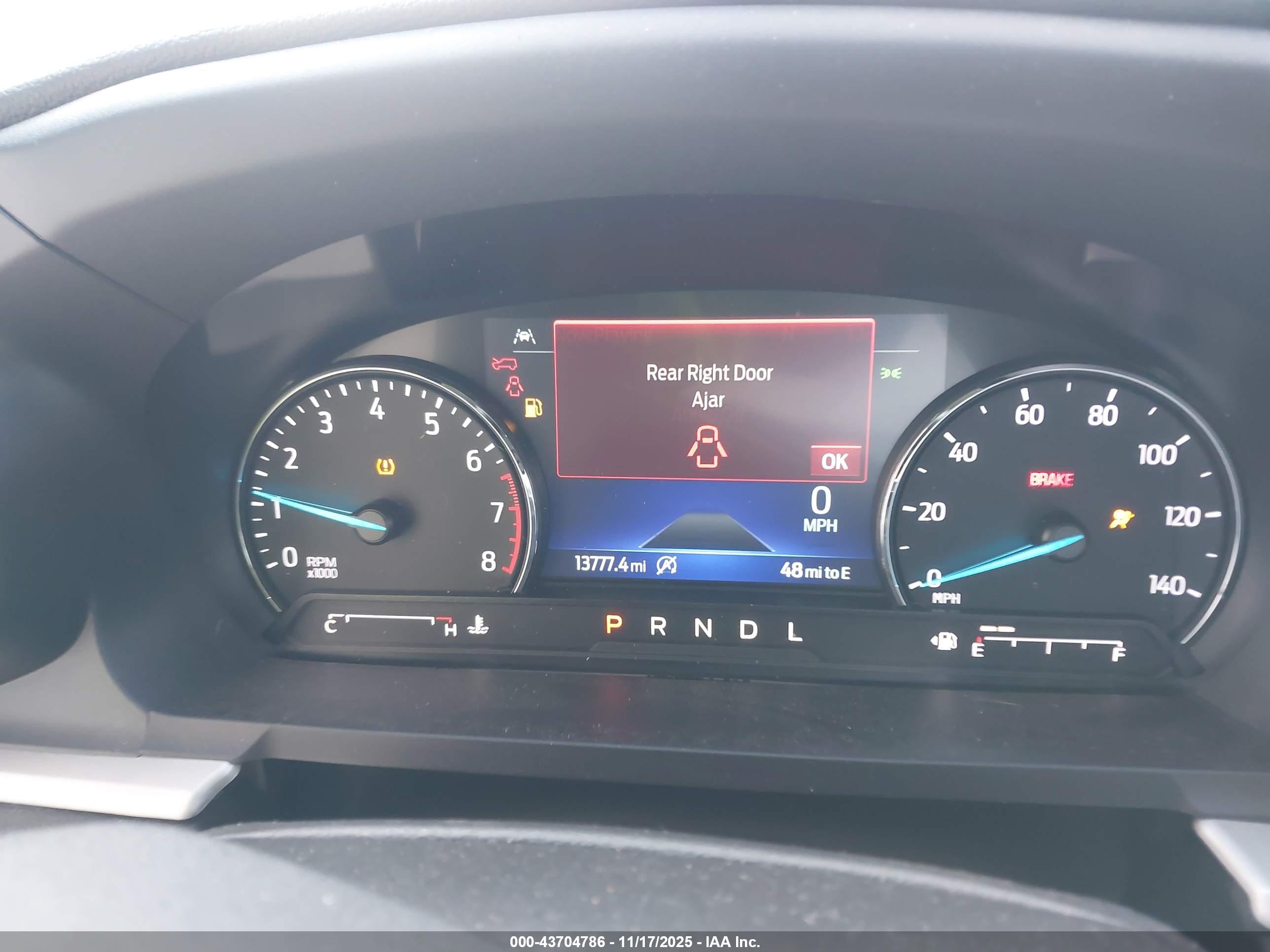 FORD EXPLORER image 7