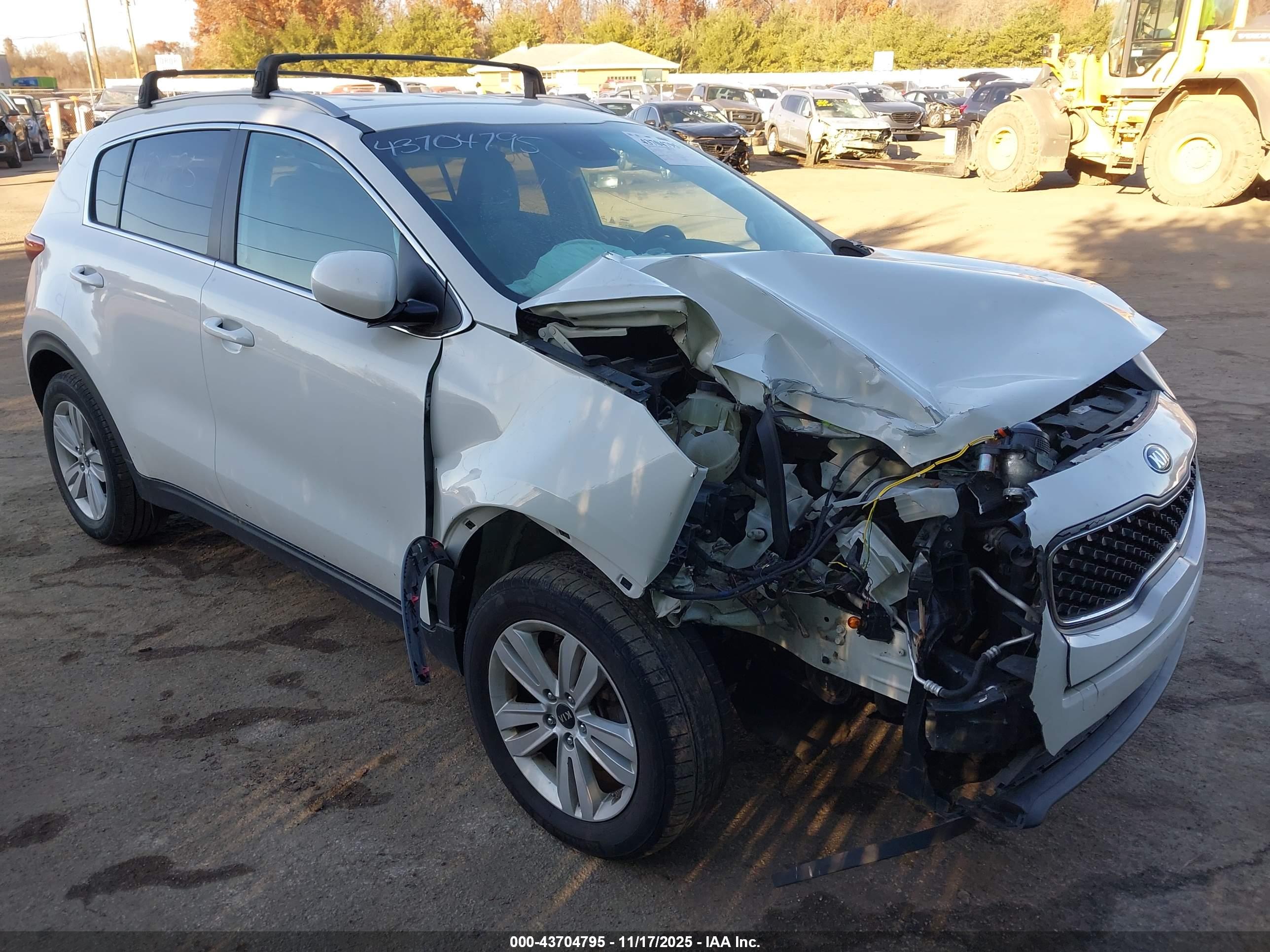 KIA SPORTAGE image 6
