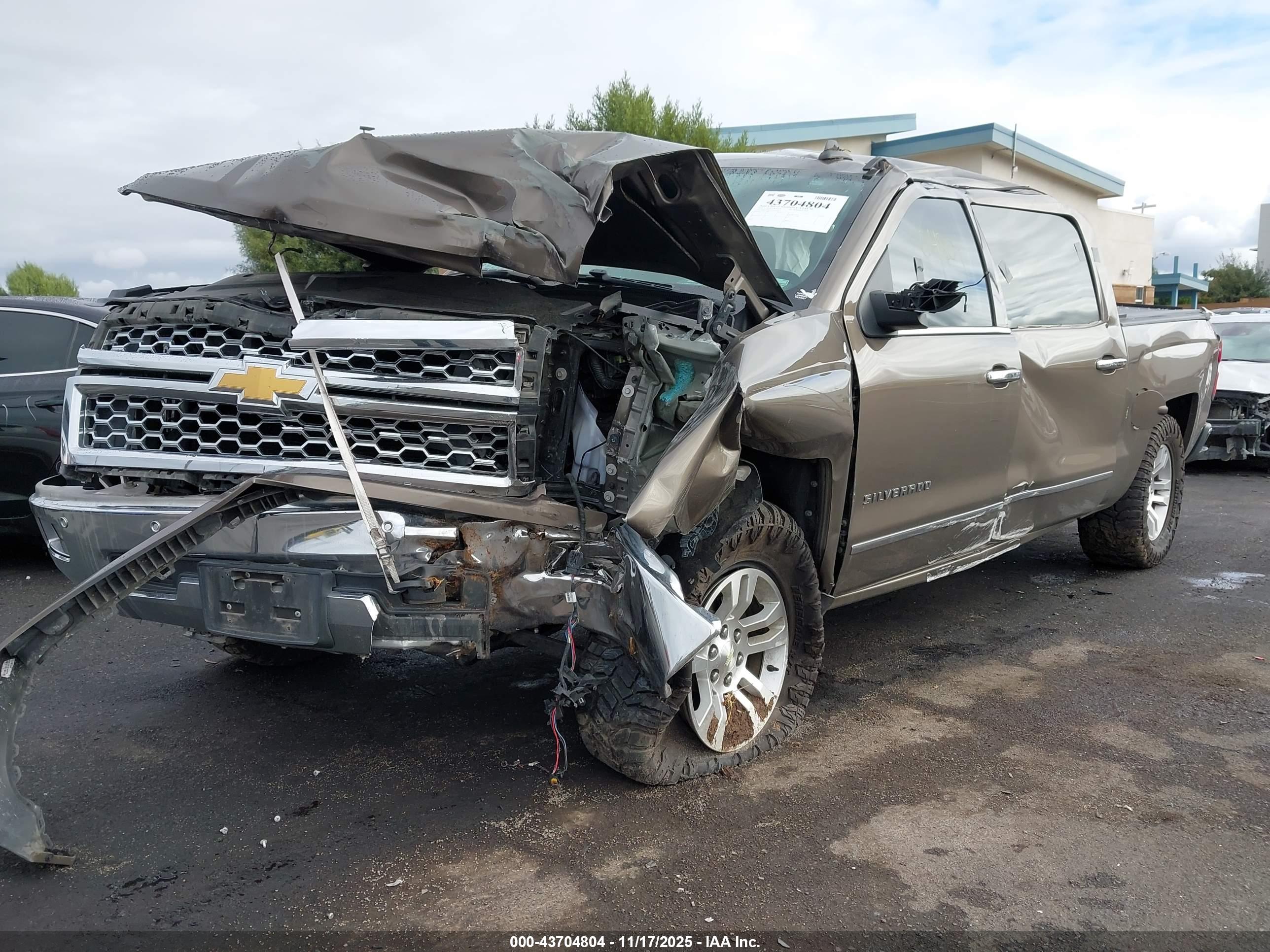 CHEVROLET SILVERADO image 2