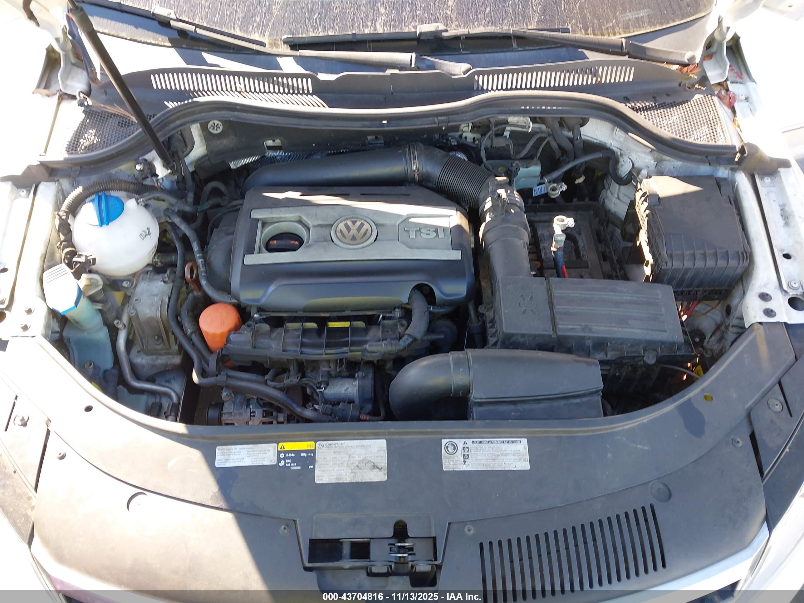 VOLKSWAGEN CC image 10