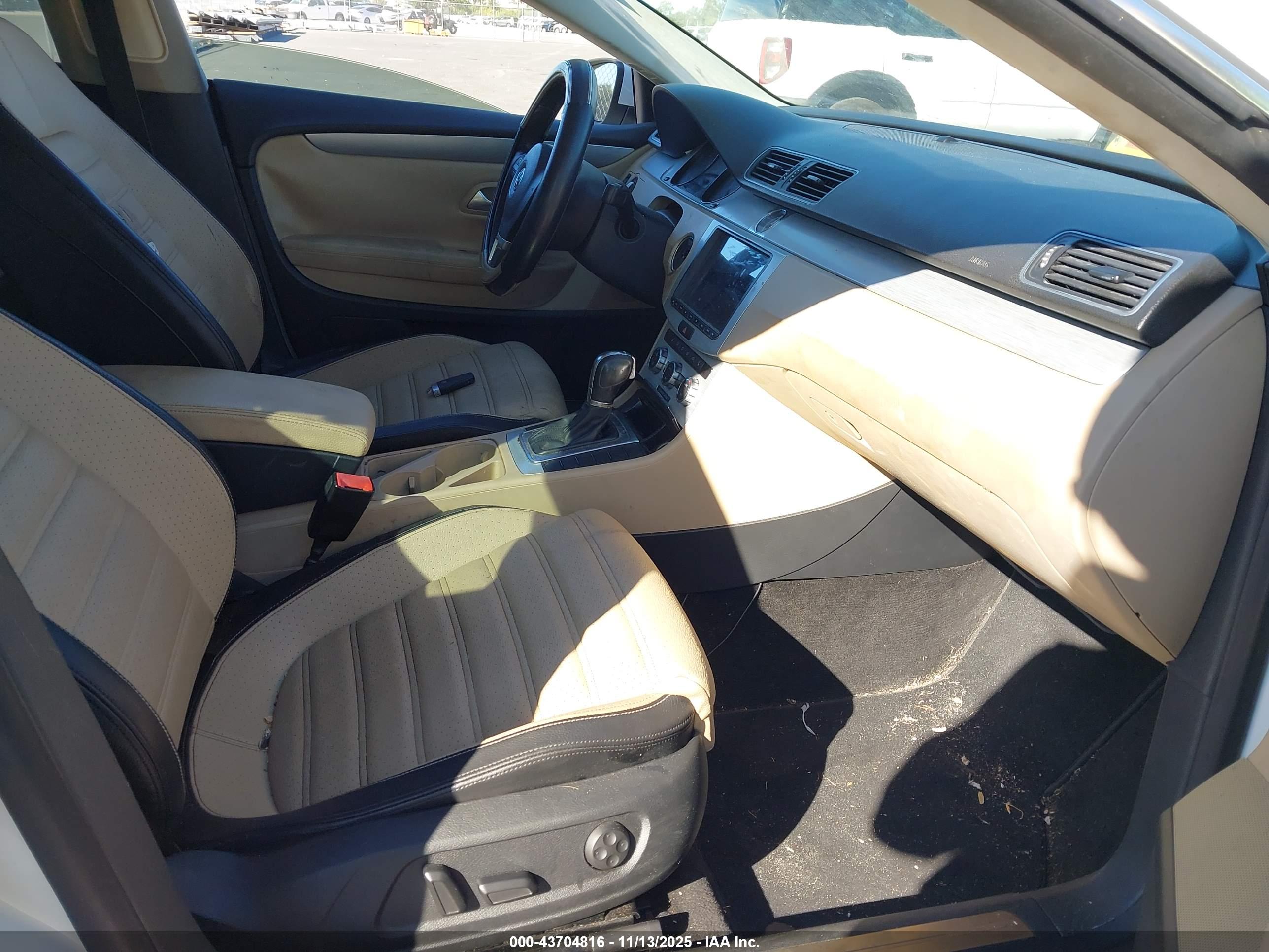 VOLKSWAGEN CC image 5