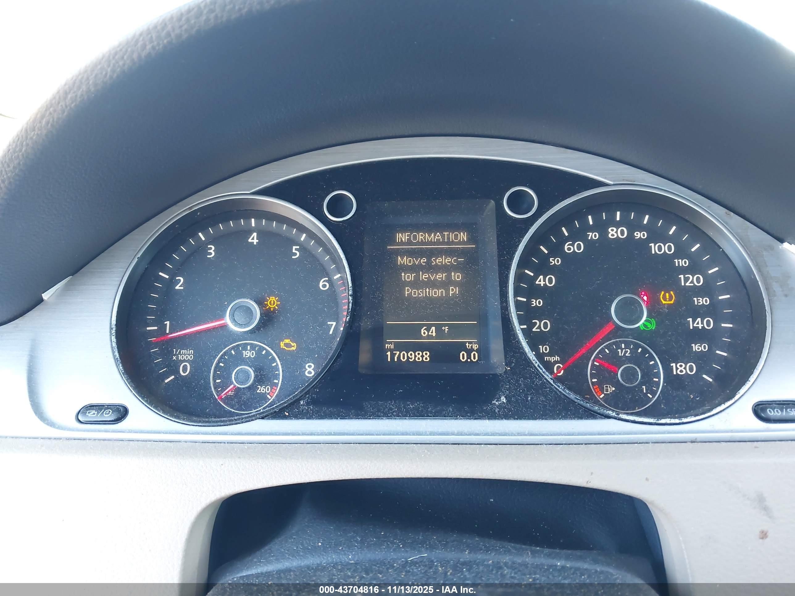 VOLKSWAGEN CC image 7