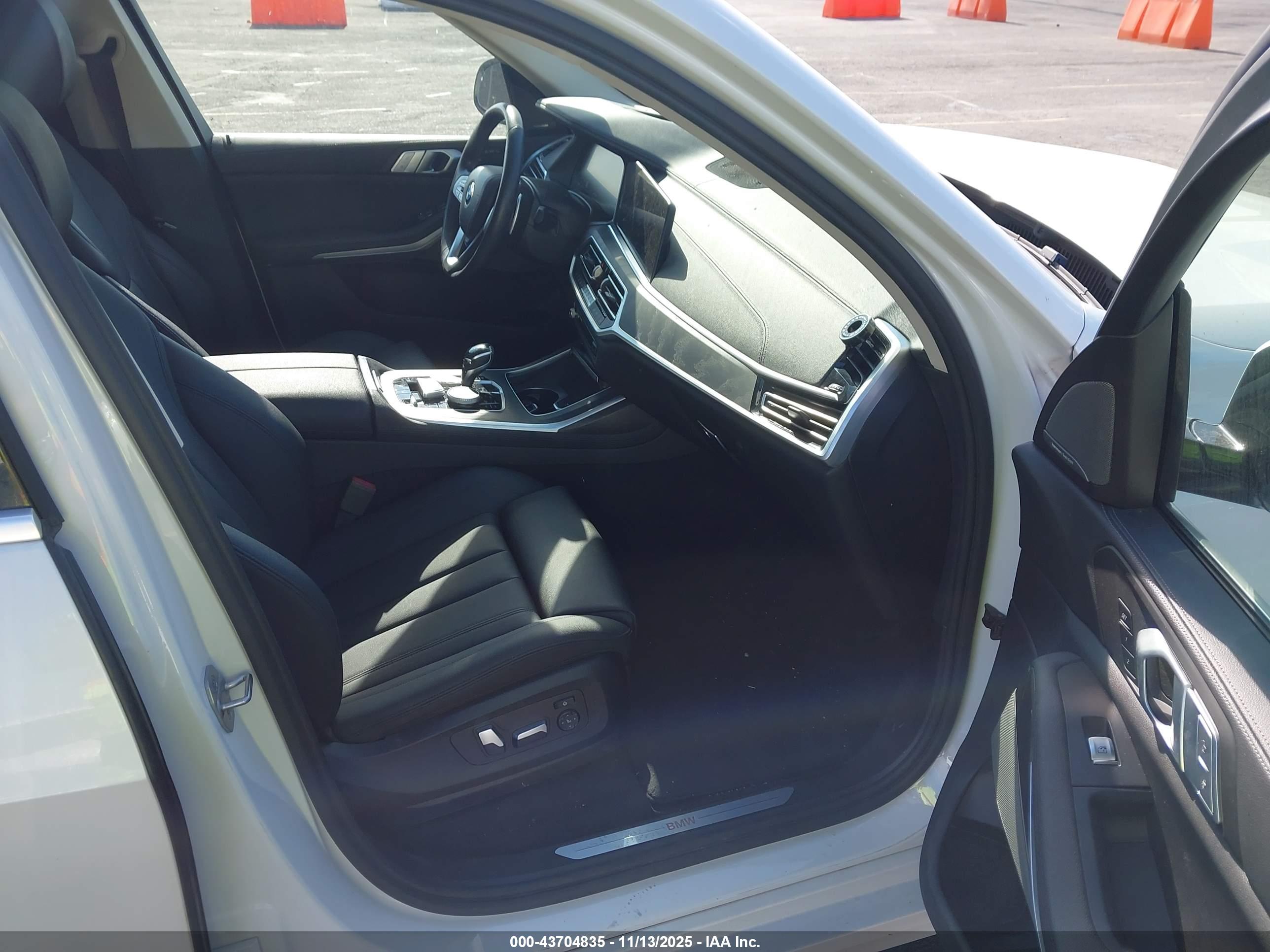 BMW X7 image 5