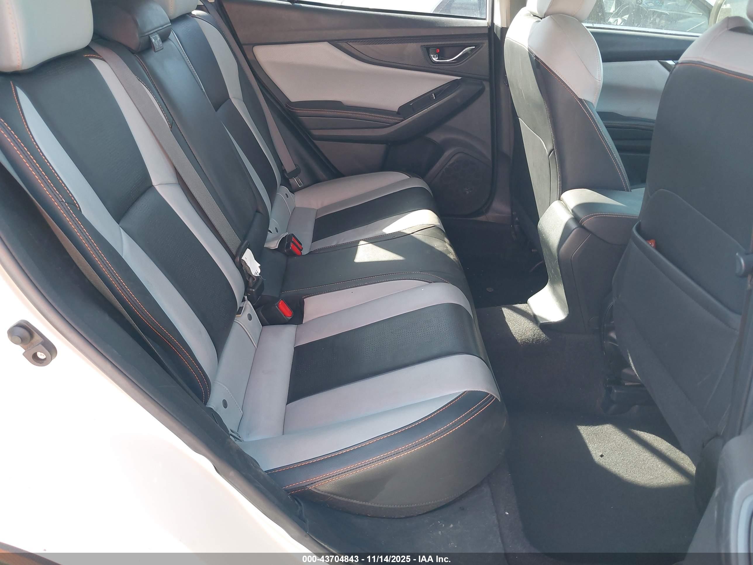 SUBARU CROSSTREK image 8