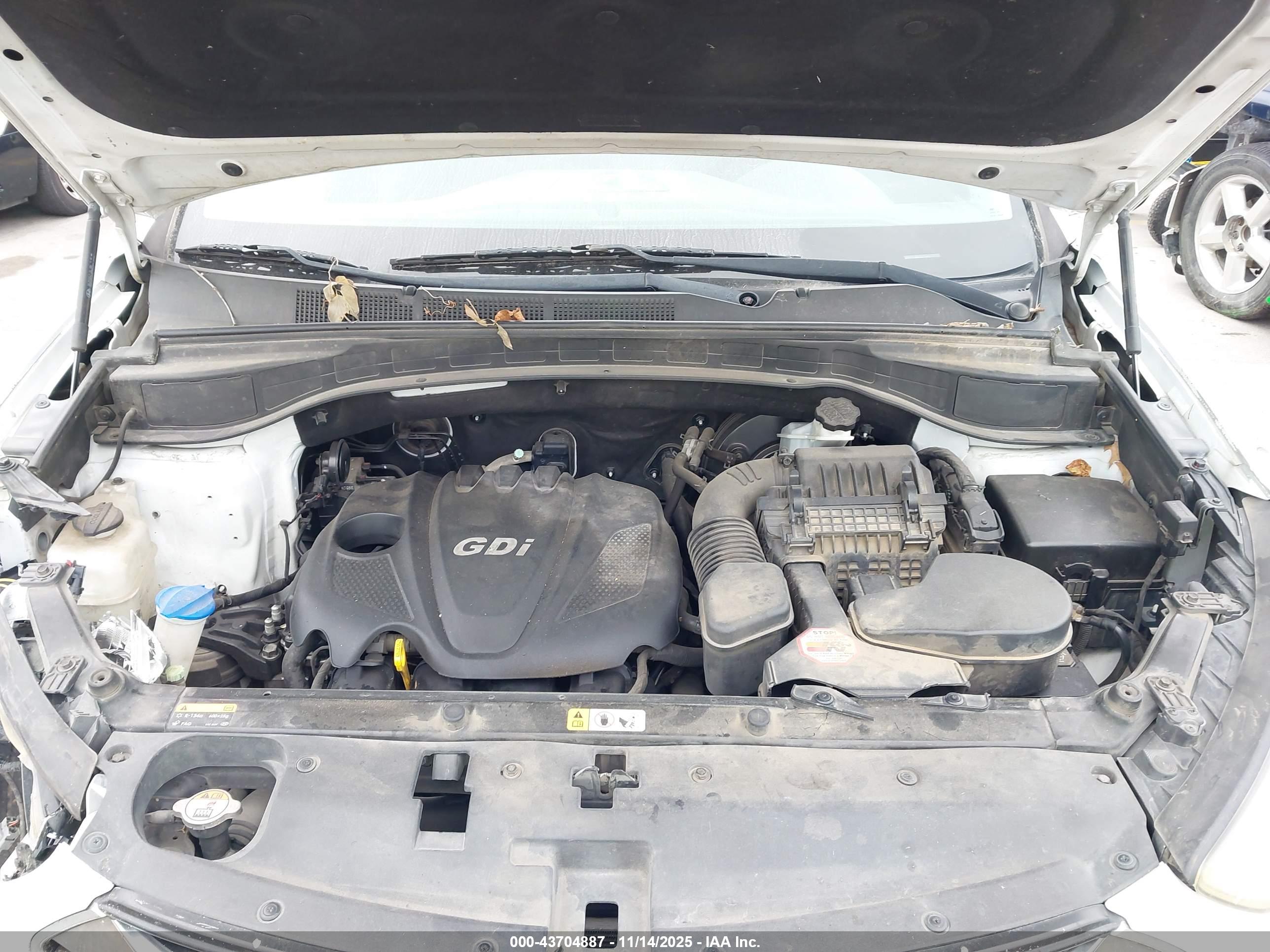 HYUNDAI SANTA image 10