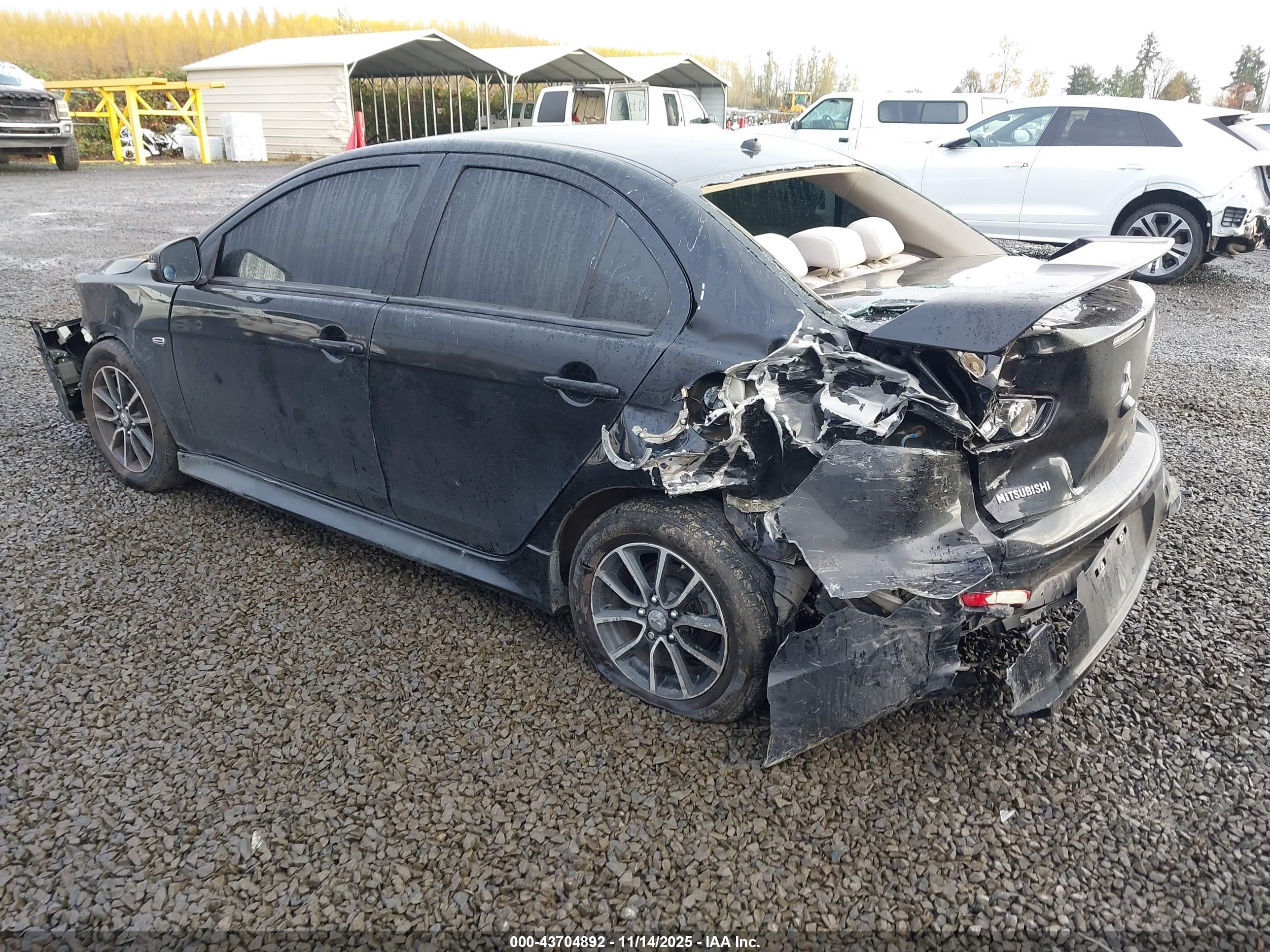 MITSUBISHI LANCER image 3