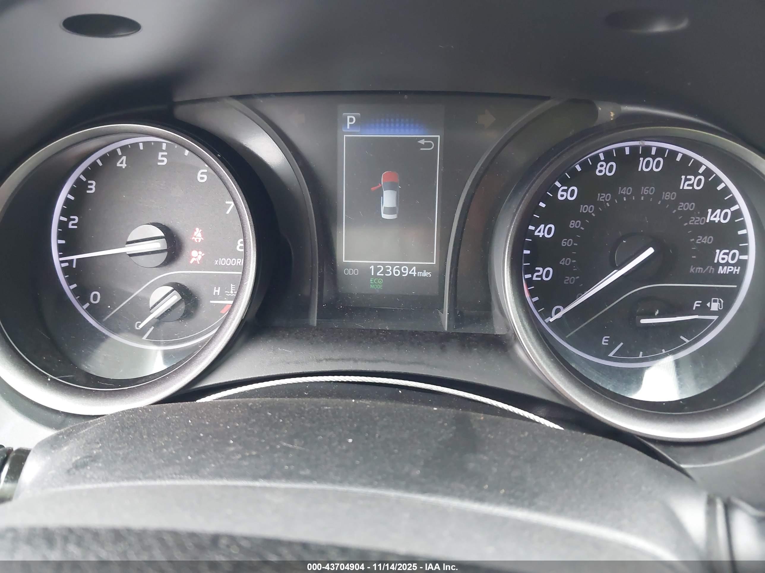 TOYOTA CAMRY image 7