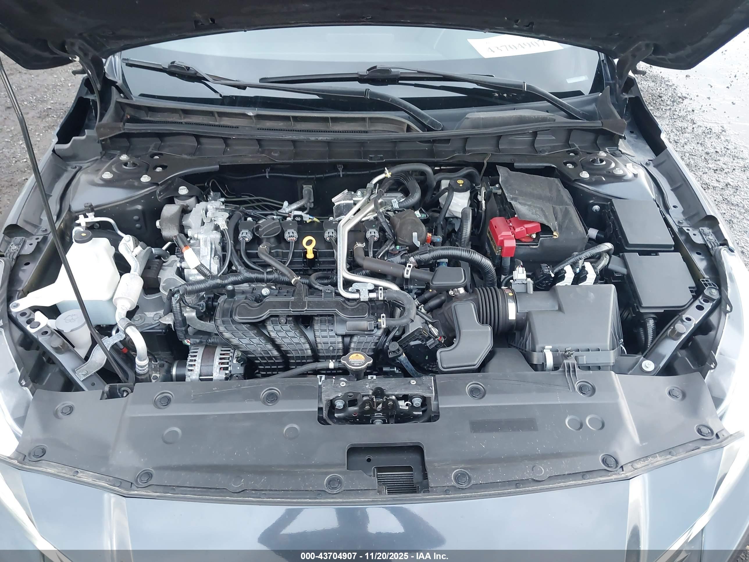 NISSAN ALTIMA image 10
