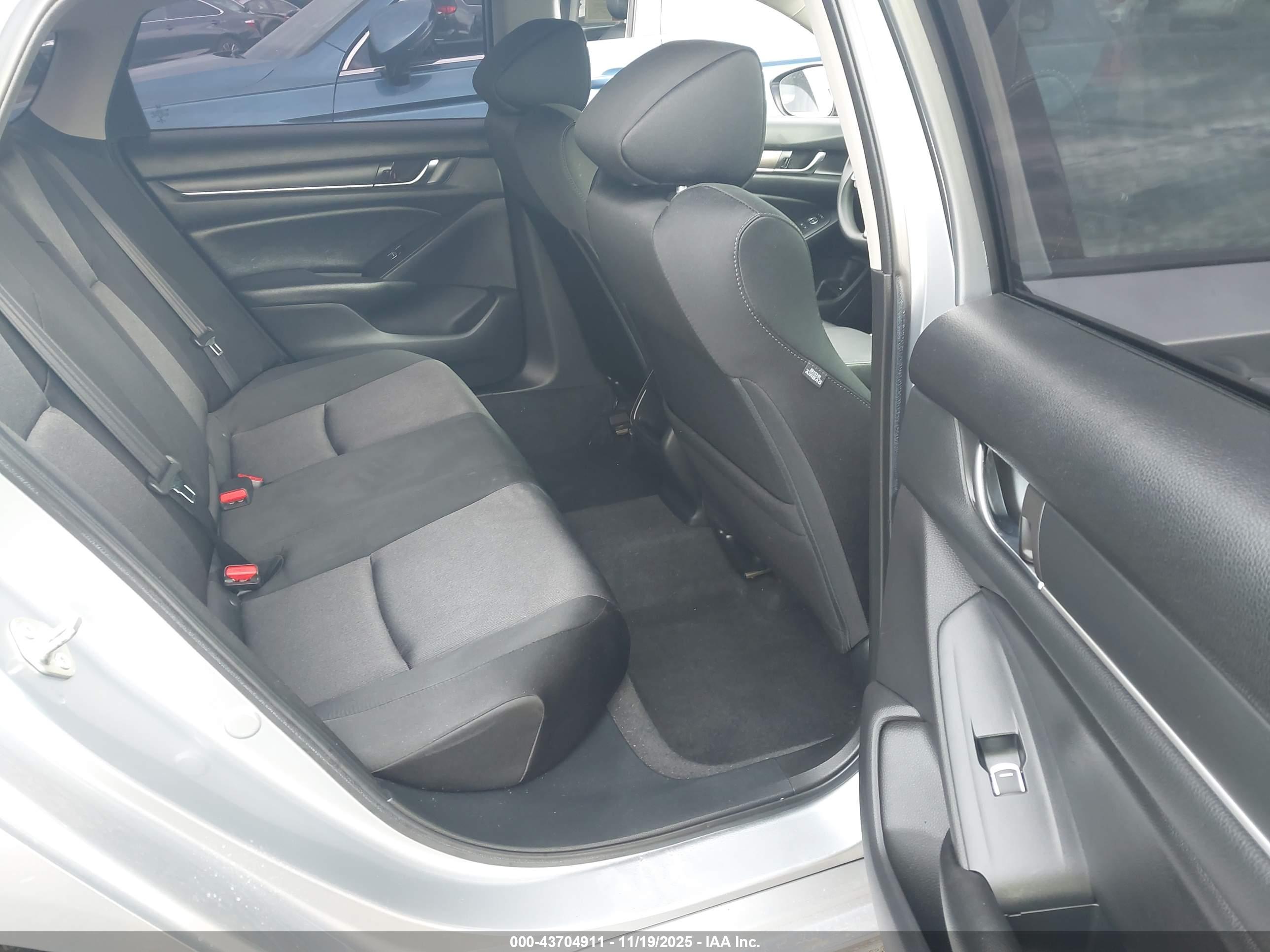 HONDA ACCORD image 8