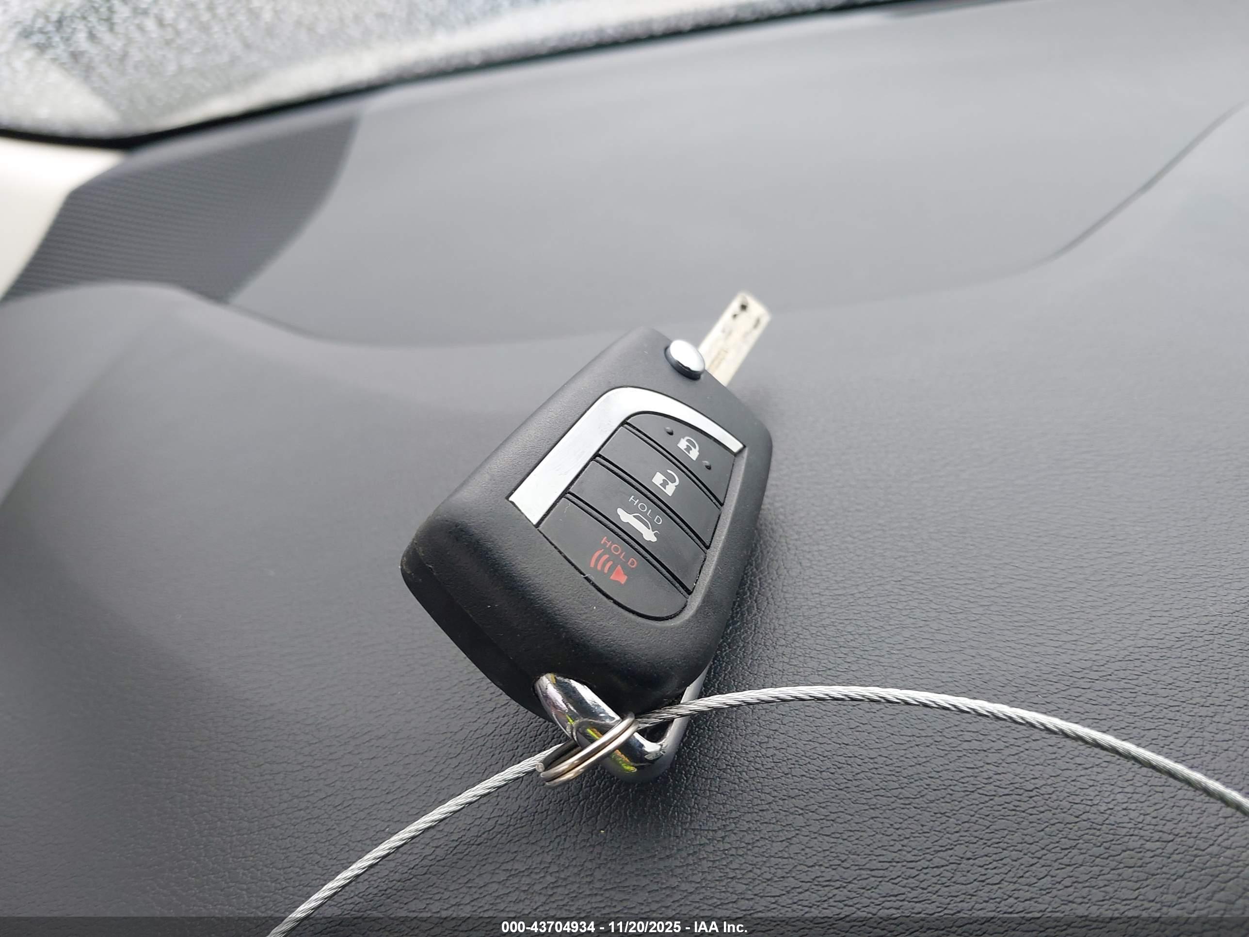 TOYOTA COROLLA image 11