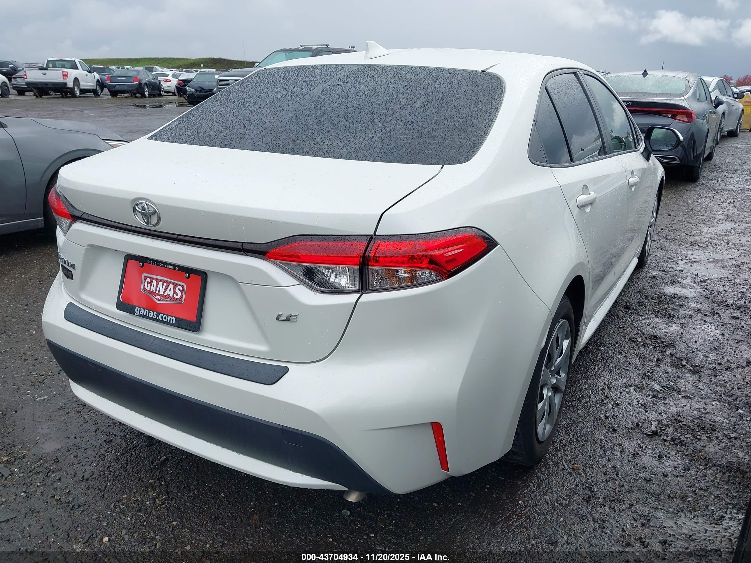 TOYOTA COROLLA image 4