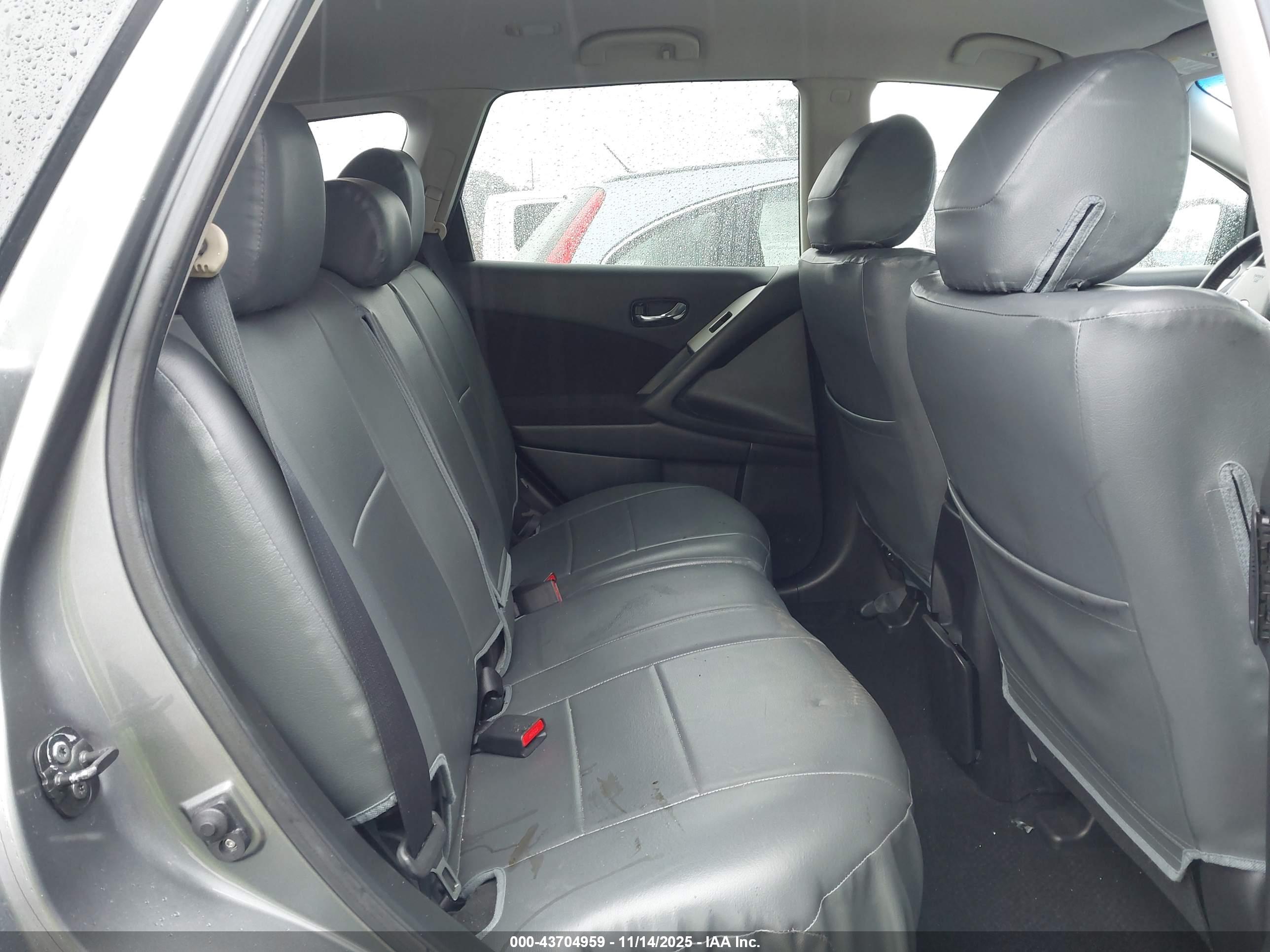 NISSAN MURANO image 8