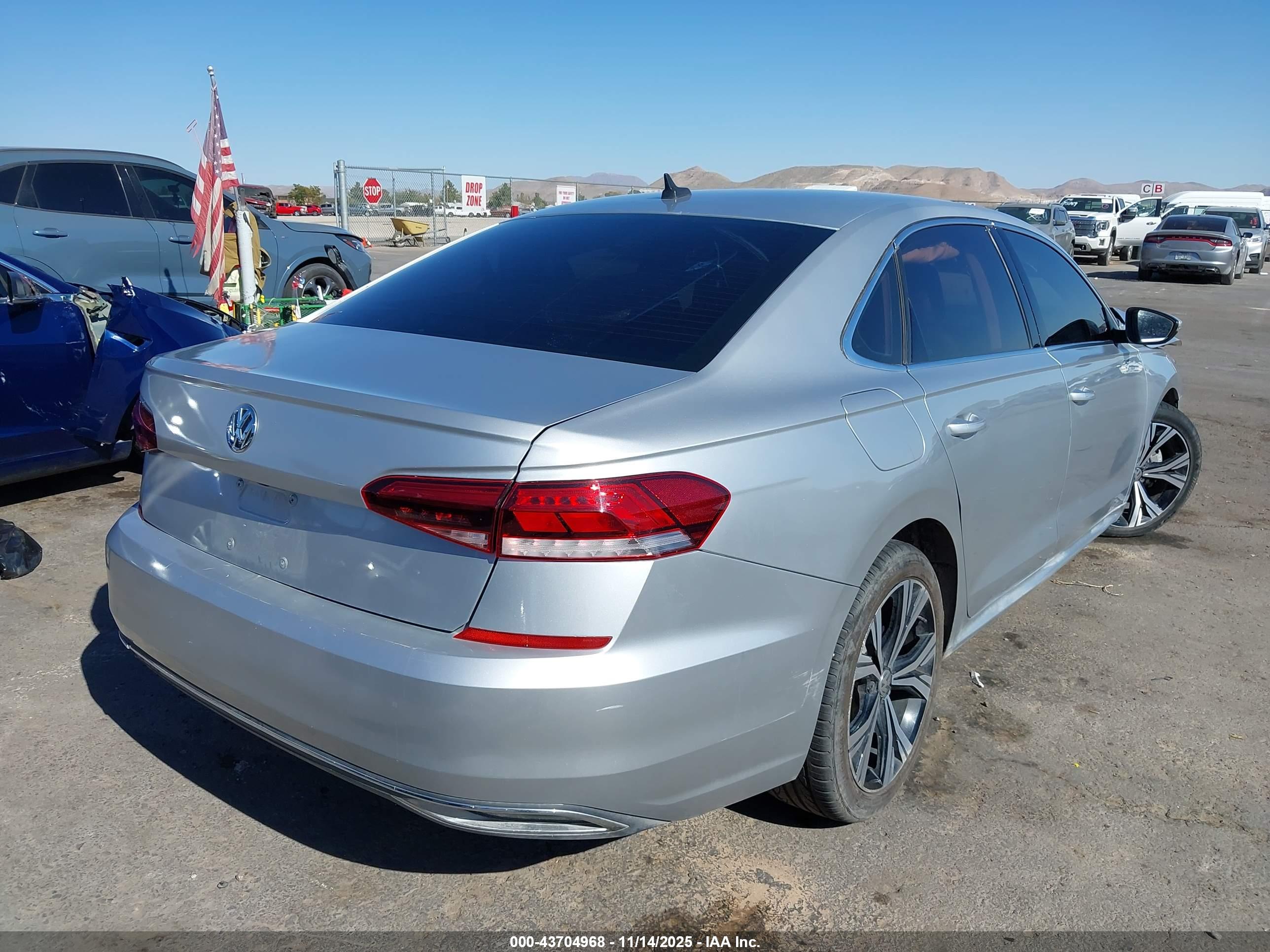 VOLKSWAGEN PASSAT image 4