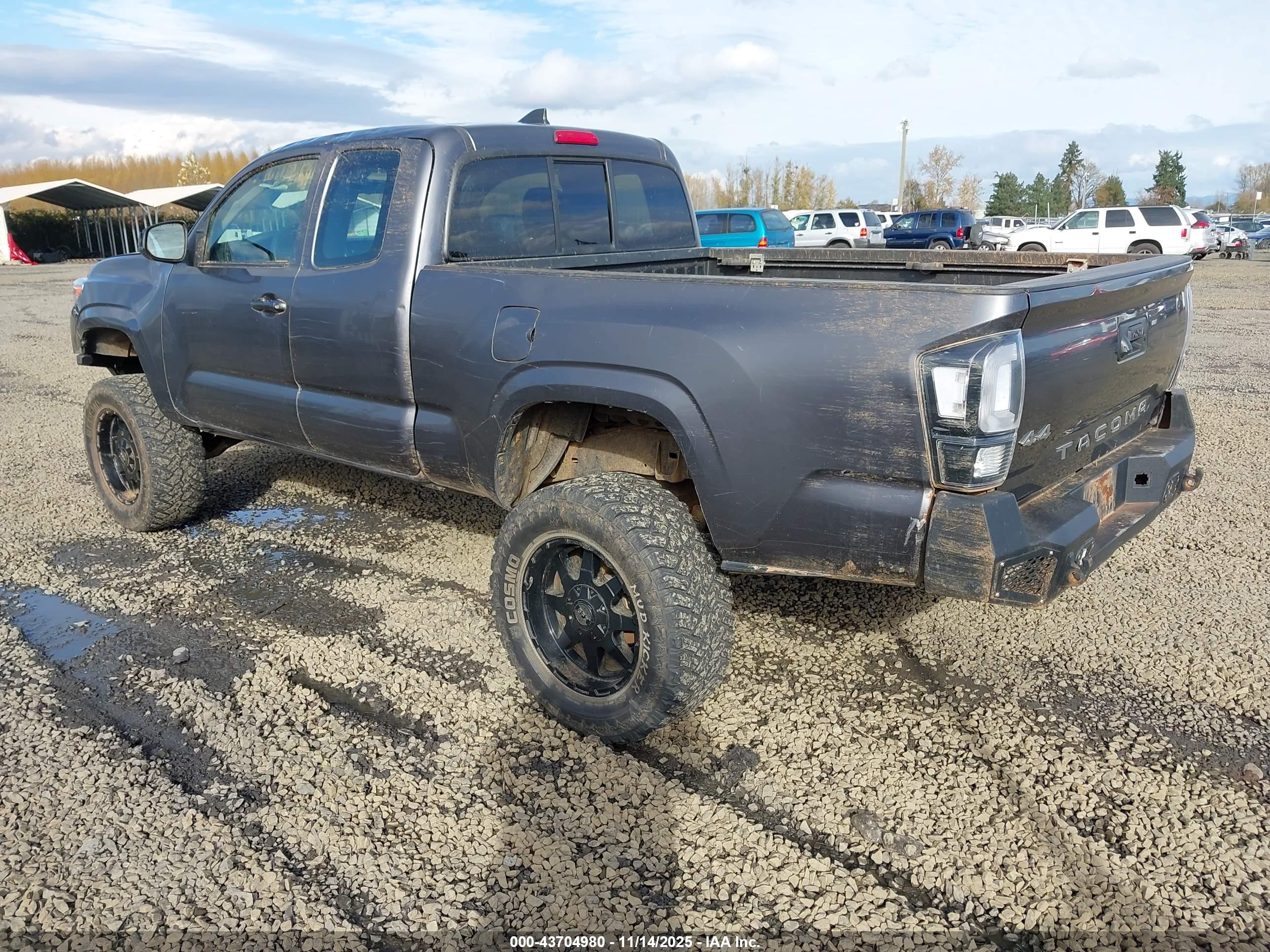 TOYOTA TACOMA image 3