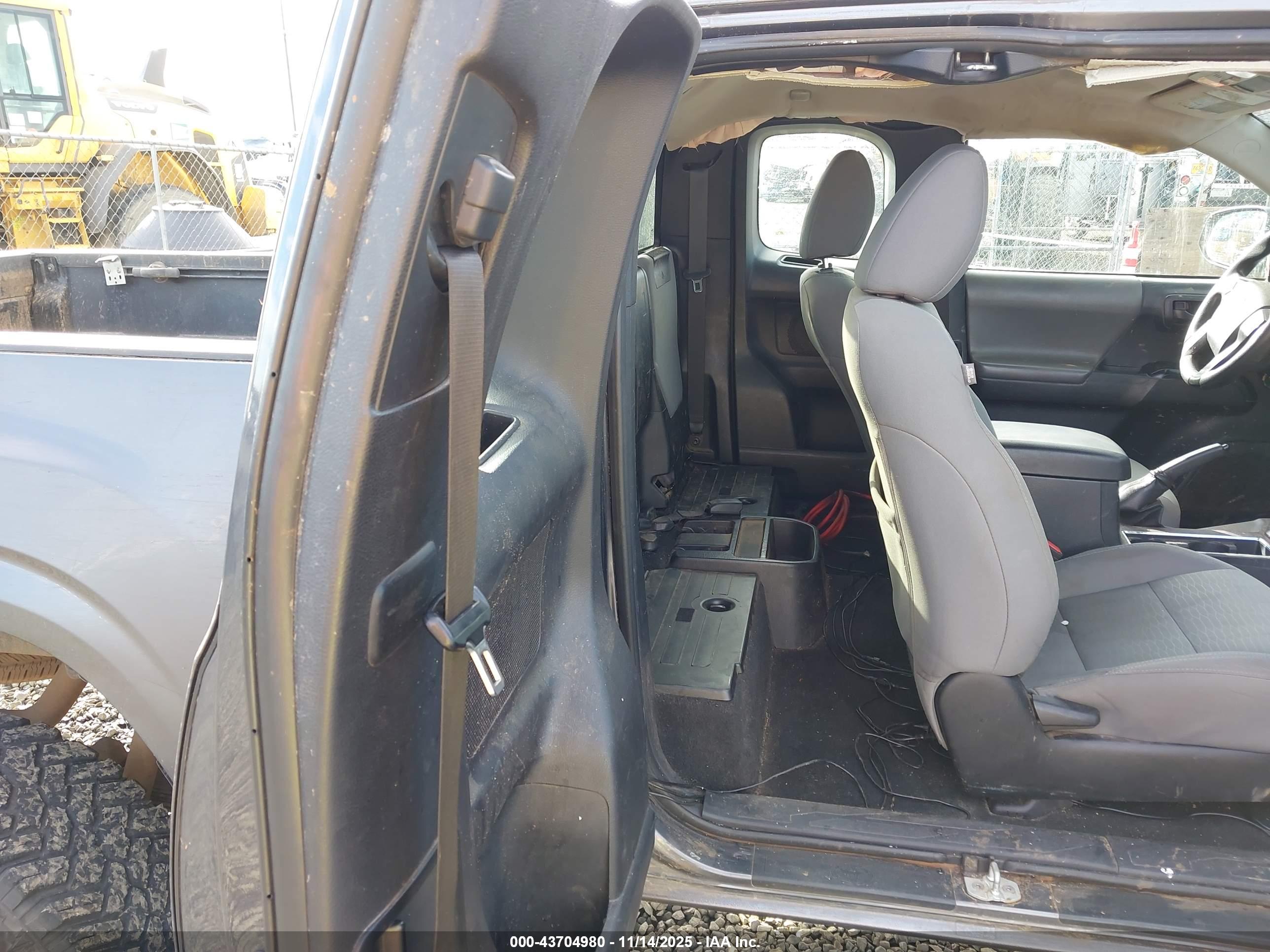 TOYOTA TACOMA image 8