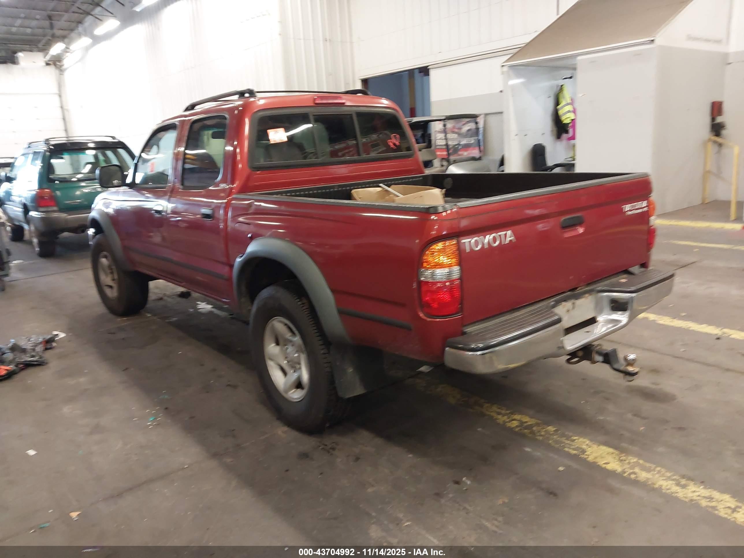 TOYOTA TACOMA image 3
